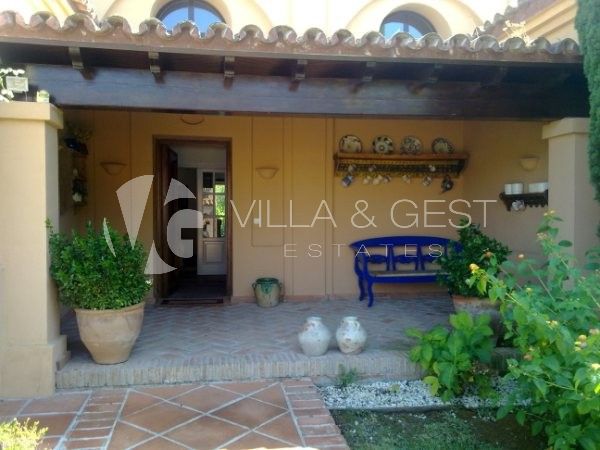 Villa for rent in Nueva Andalucia, Costa del Sol
