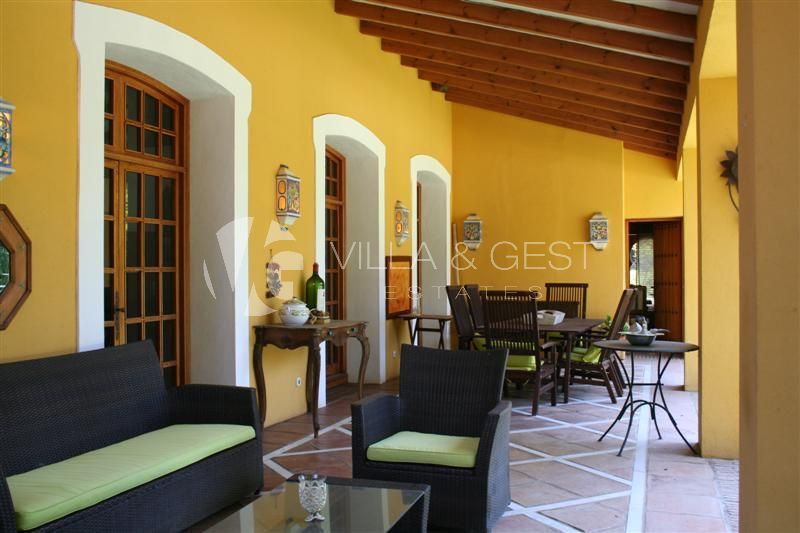 Villa for sale in Estepona, Costa del Sol