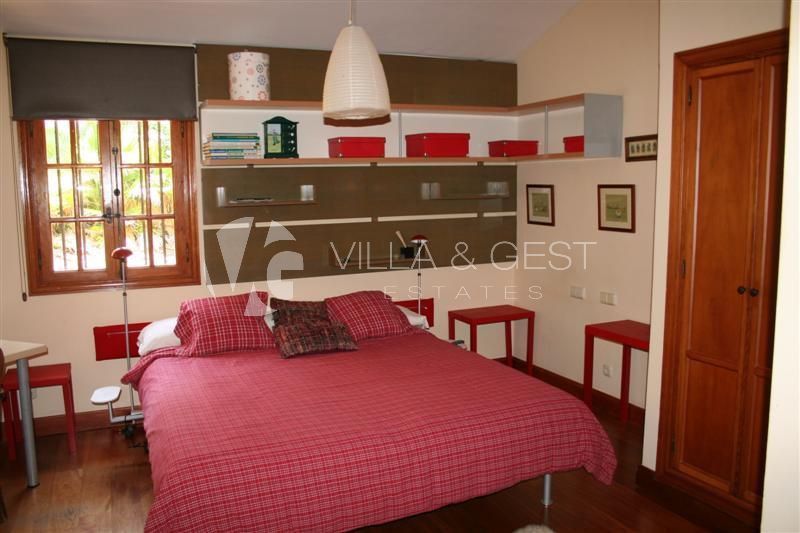 Villa for sale in Estepona, Costa del Sol