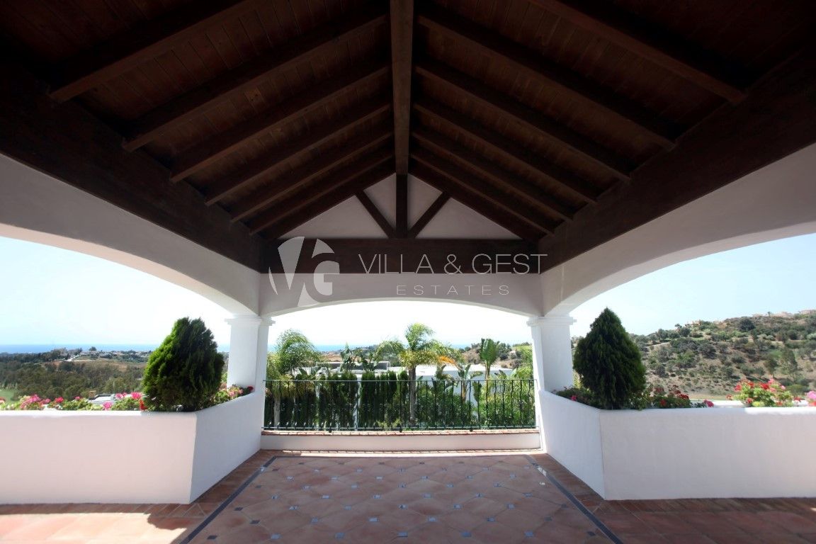 AWESOME CLASIC STYLE VILLA IN ATALAYA