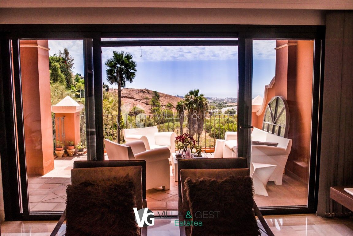 Duplex Penthouse for sale in Benahavis, Costa del Sol