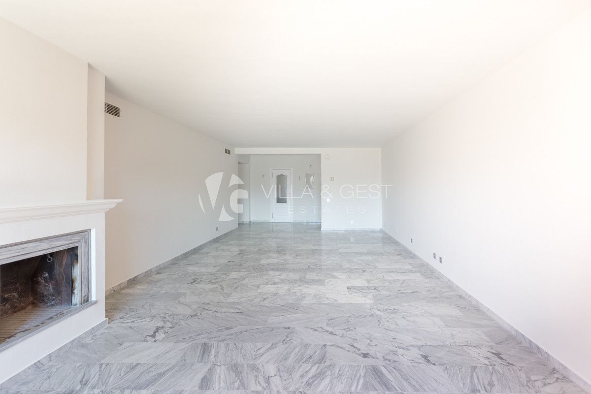 APARTMENT IN ALHAMBRA DEL GOLF