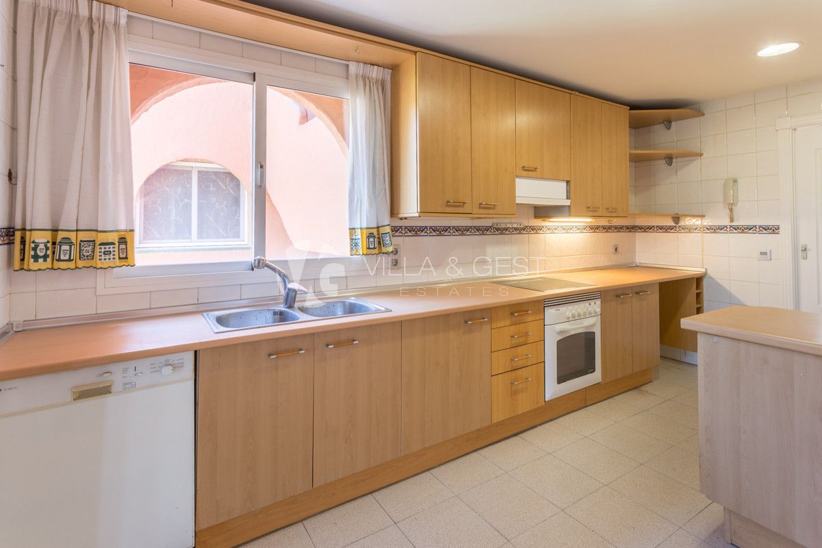 APARTMENT IN ALHAMBRA DEL GOLF