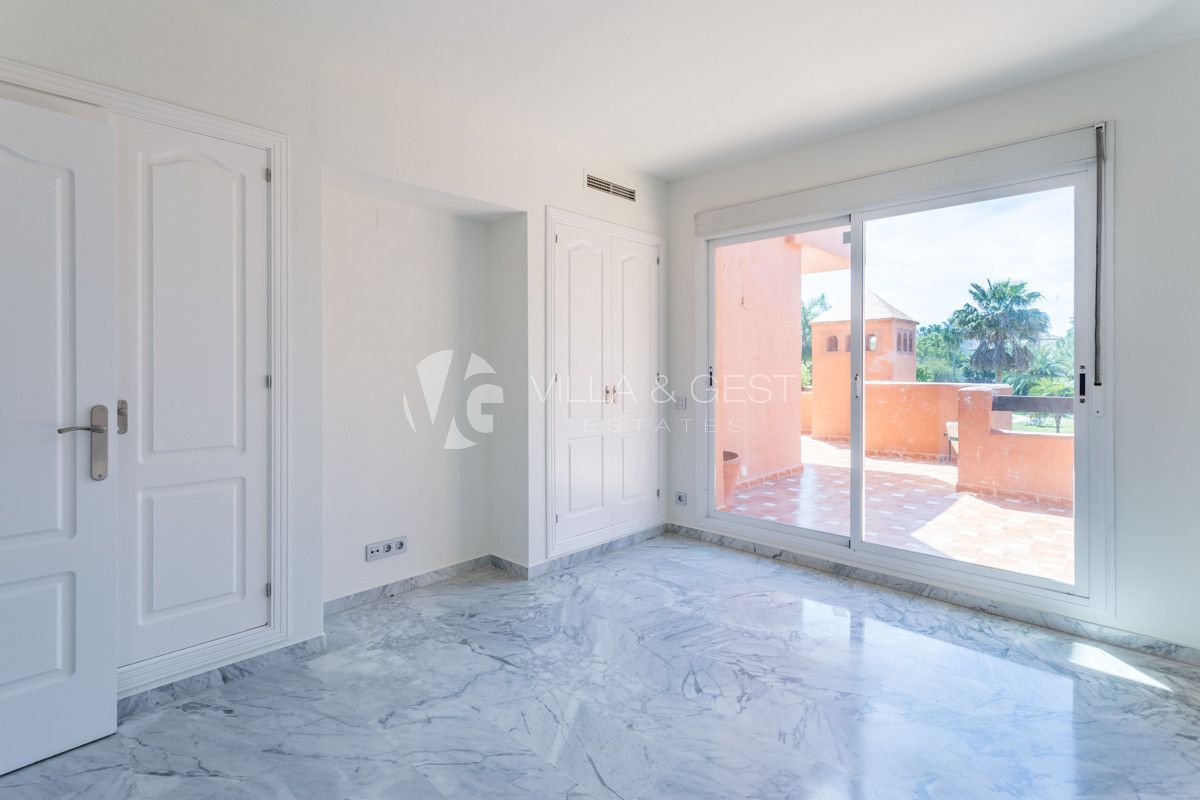 APARTMENT IN ALHAMBRA DEL GOLF