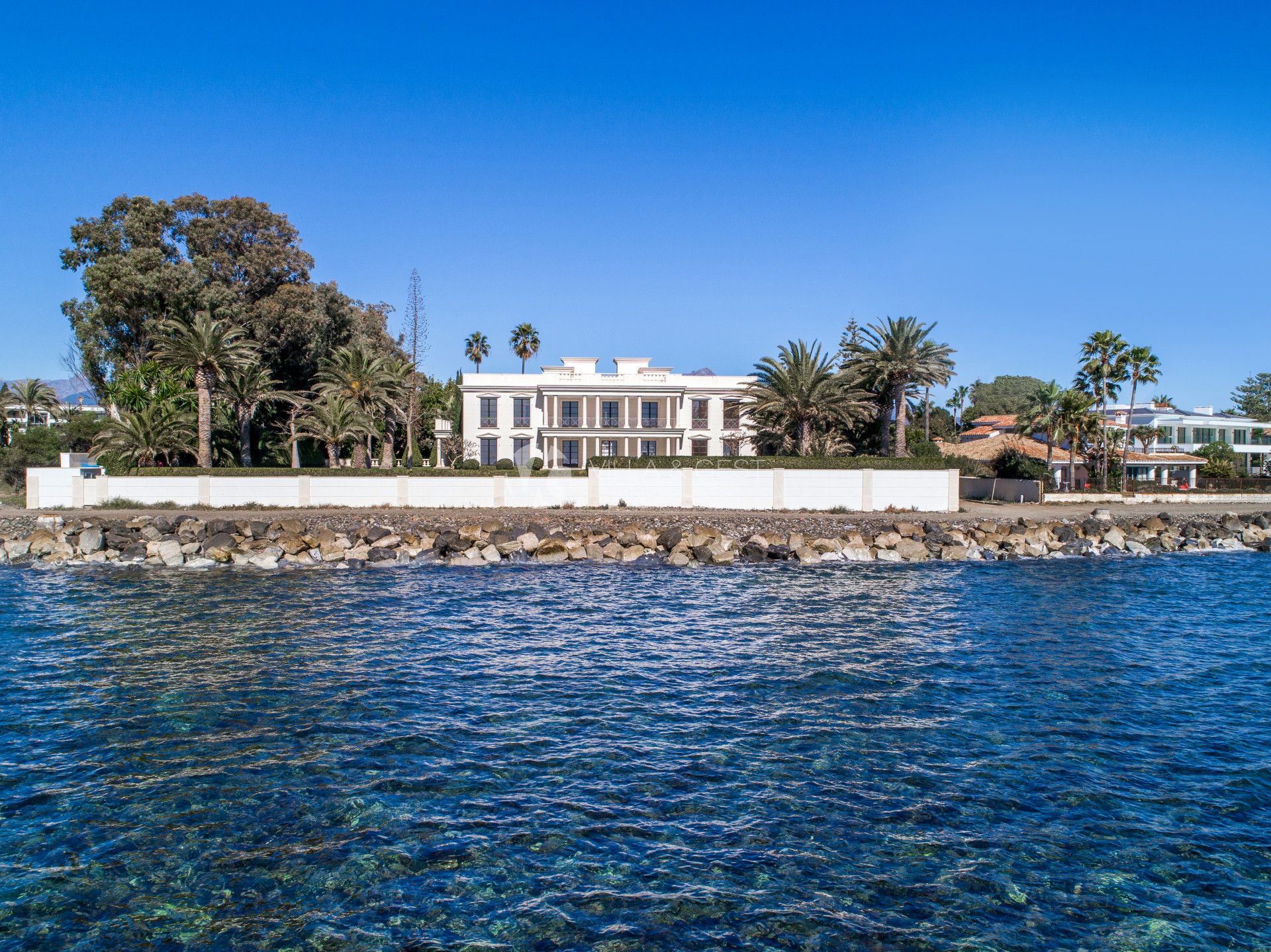 VILLA MIRAMAR PALACE BEACHFRONT IN GUADALMINA BAJA