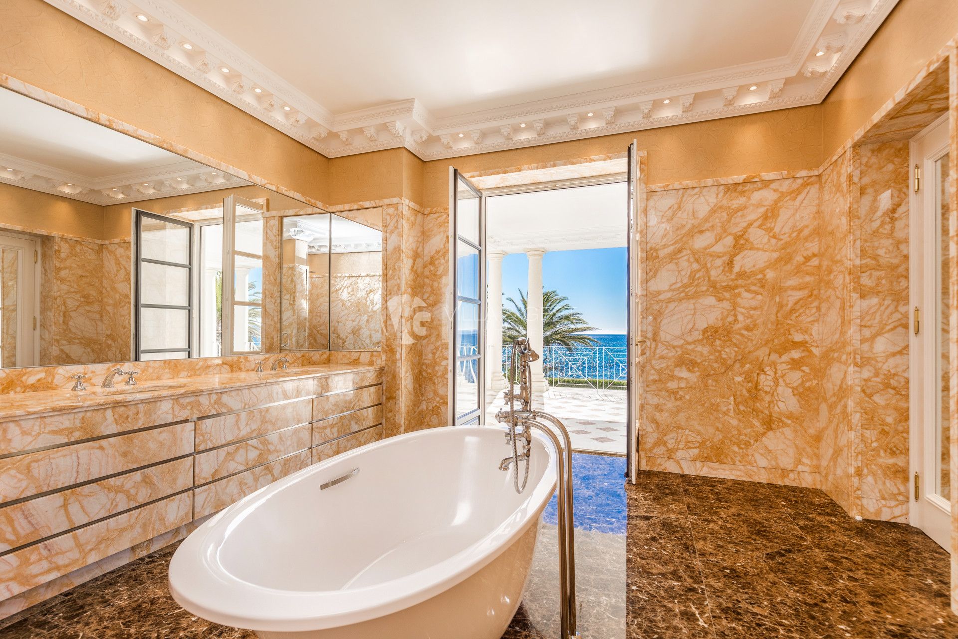 VILLA MIRAMAR PALACE BEACHFRONT IN GUADALMINA BAJA