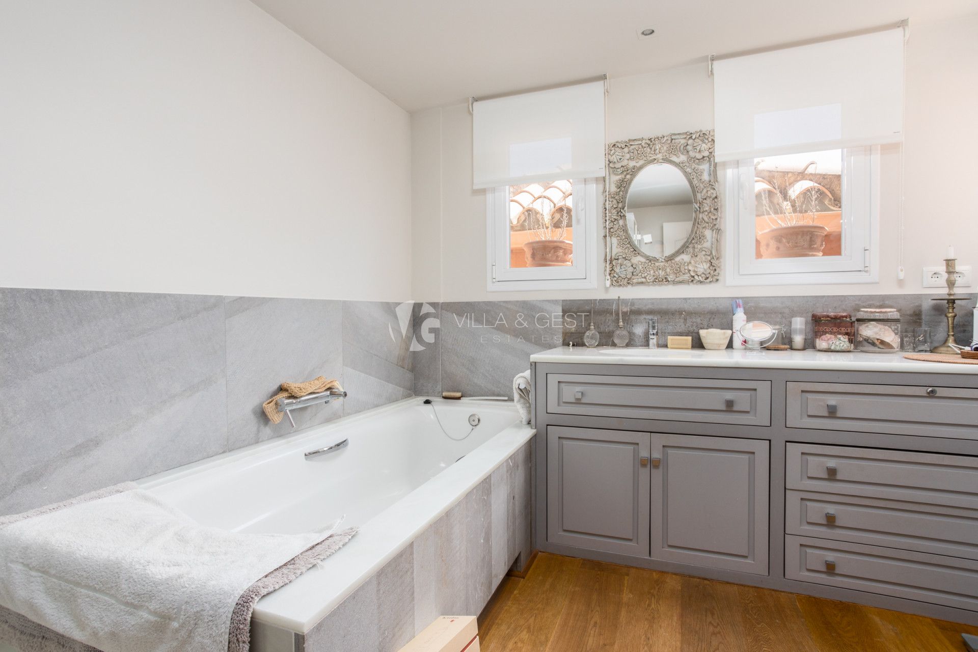 GORGEOUS DUPLEX PENTHOUSE IN GUALDAMINA BAJA