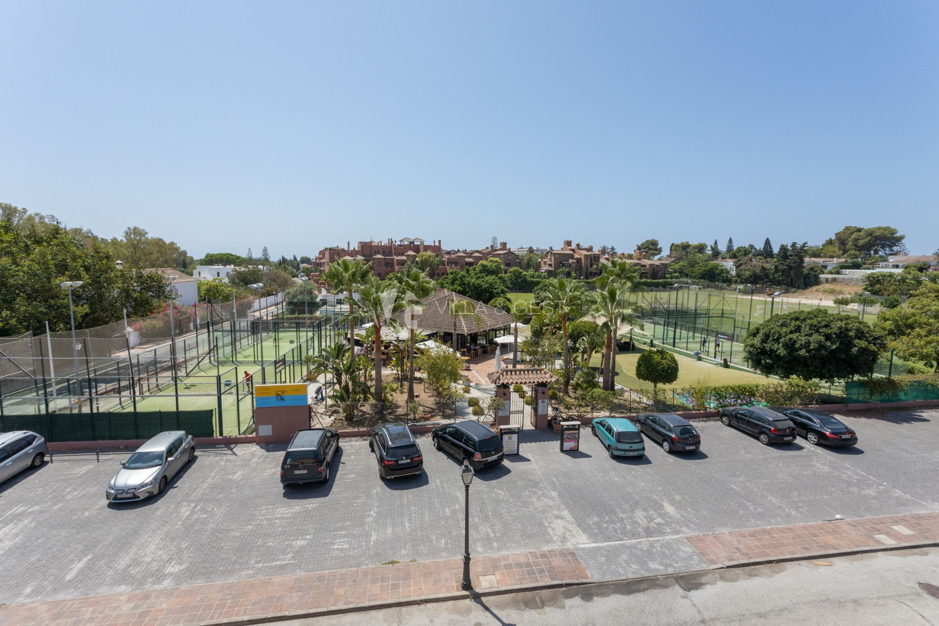 GORGEOUS DUPLEX PENTHOUSE IN GUALDAMINA BAJA