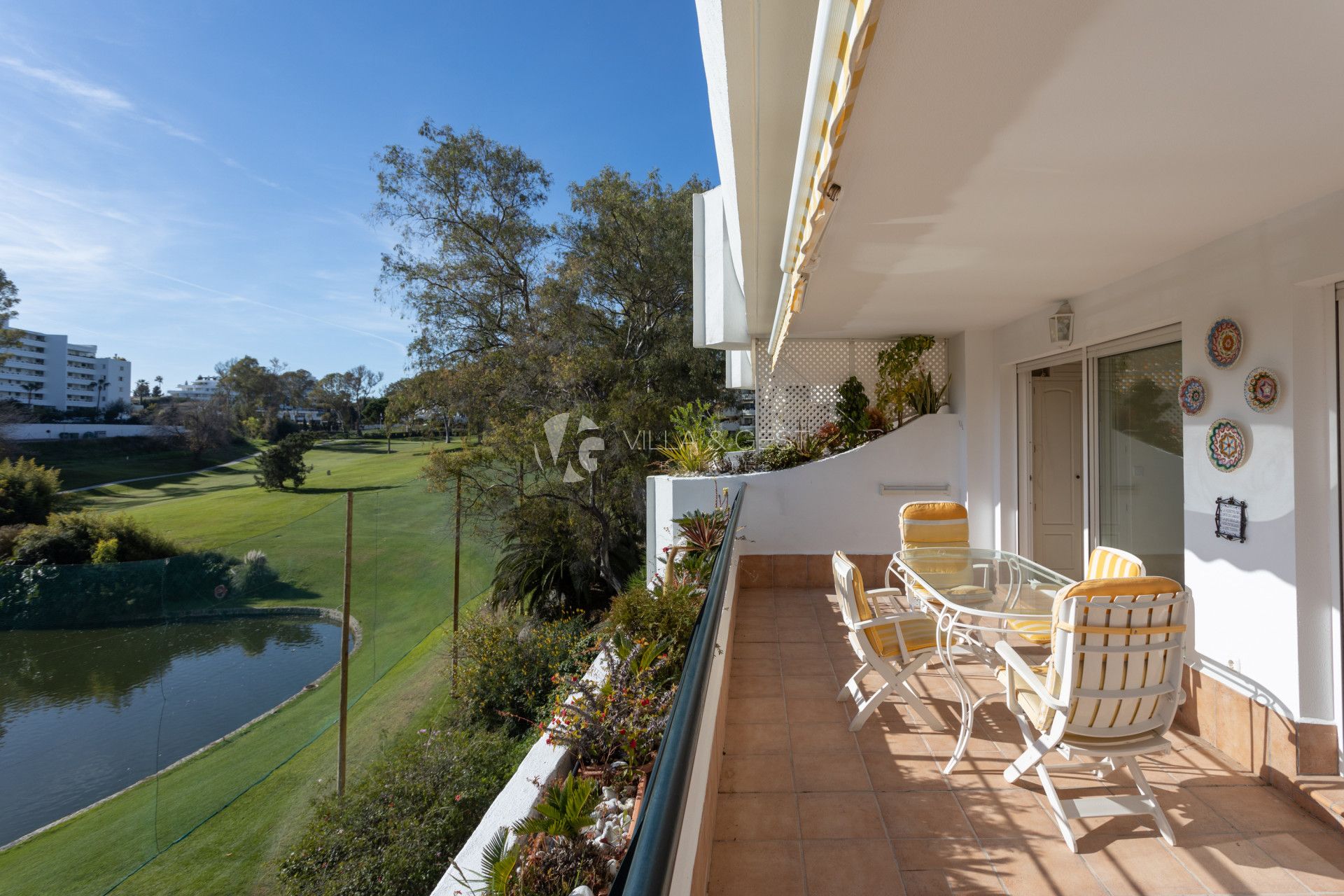 APARTAMENTO EN PRIMERA LÍNEA DE GOLF