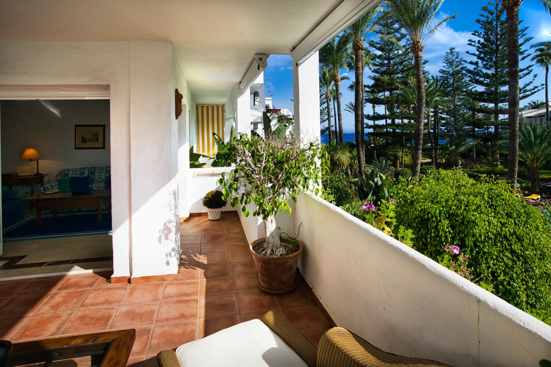 Estupendo apartamento con vista al mar