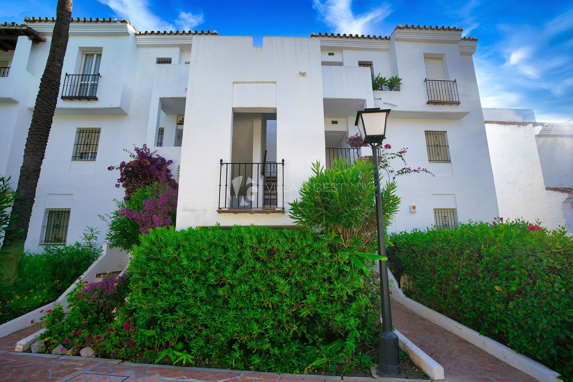 Estupendo apartamento con vista al mar