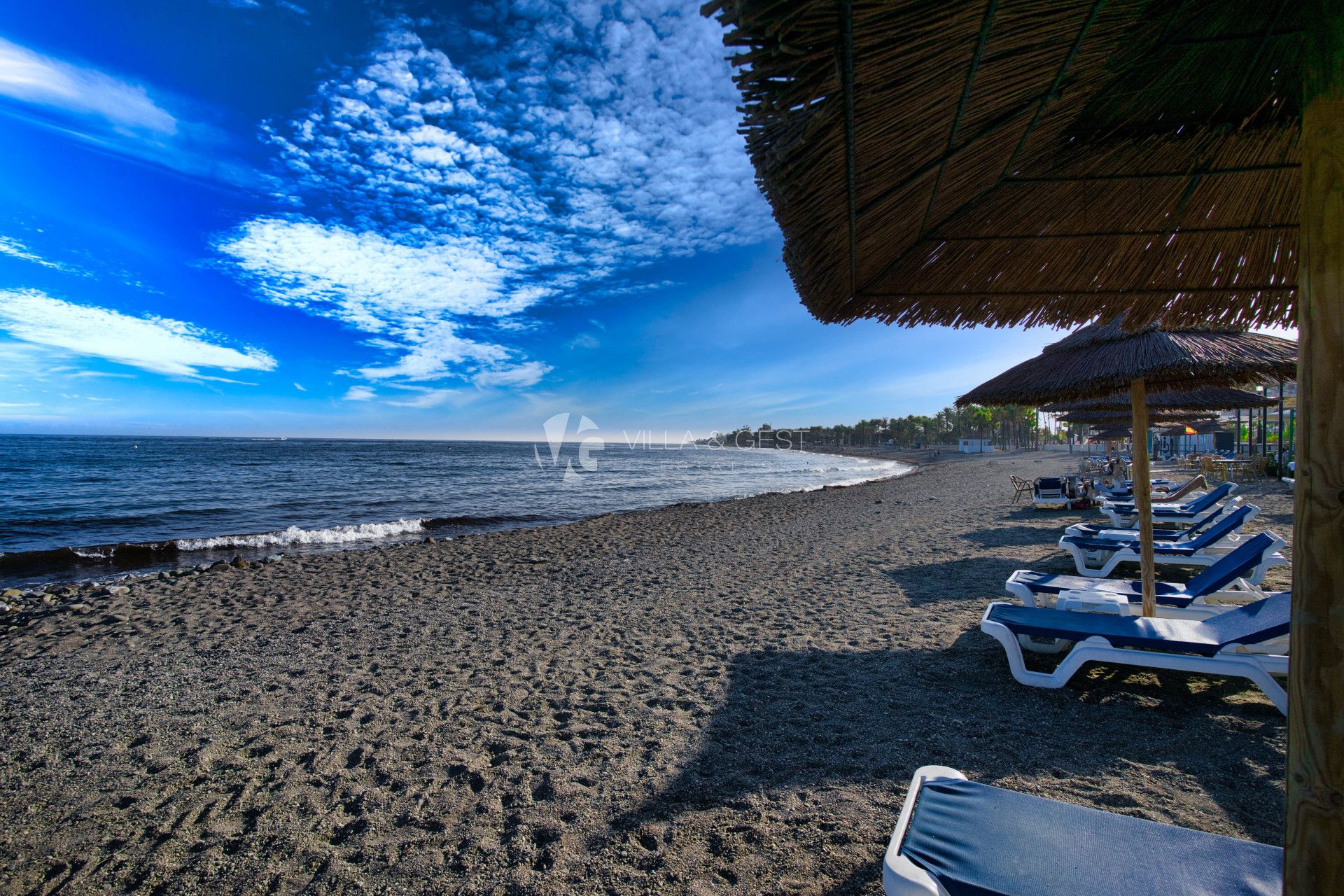 Estupendo apartamento con vista al mar