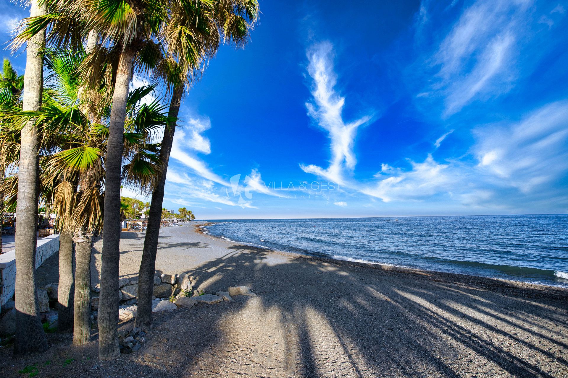 Estupendo bajo en lado playa en San Pedro de Alcantara, Marbella