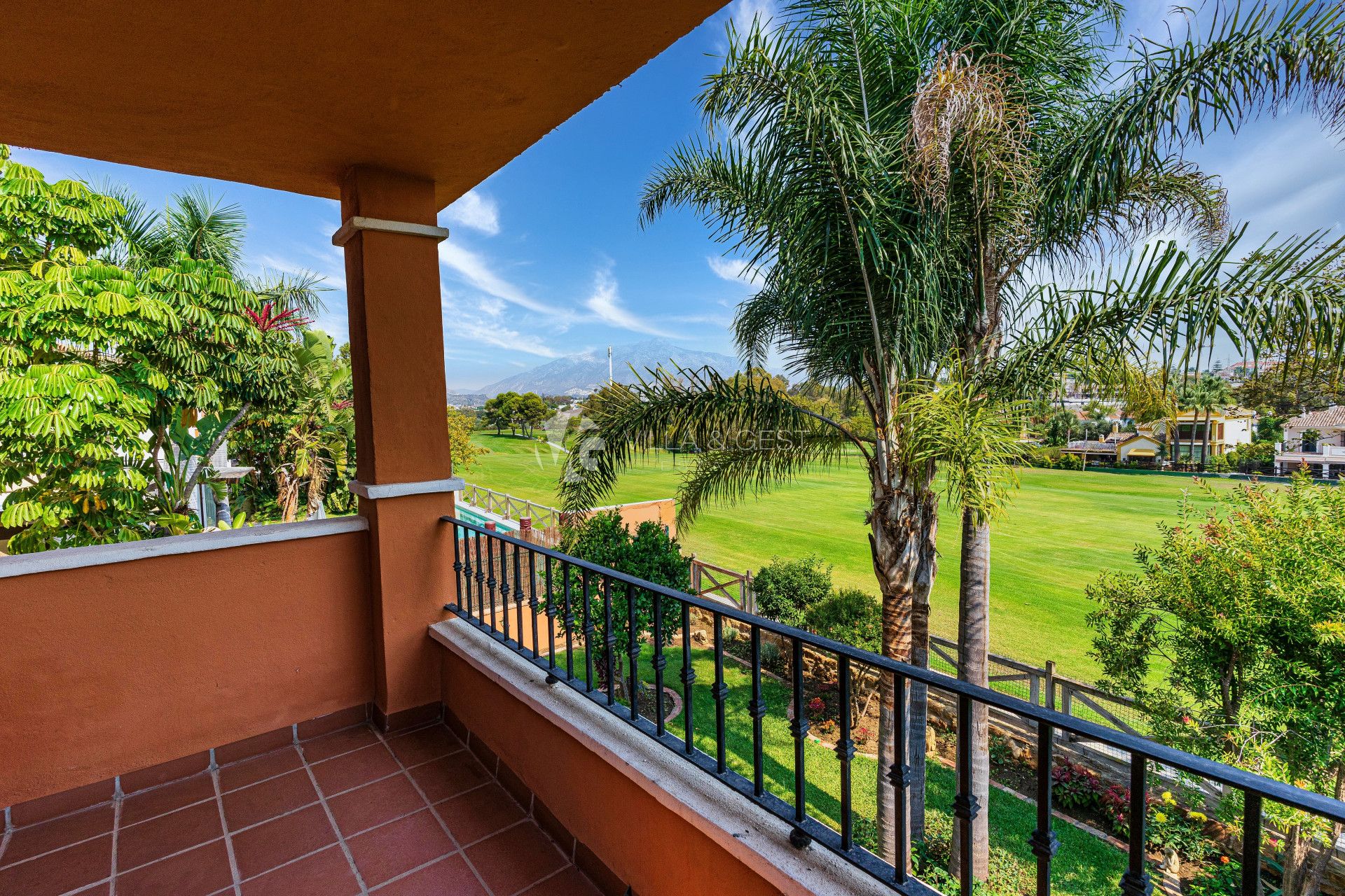 Corner townhouse Guadalmina Alta