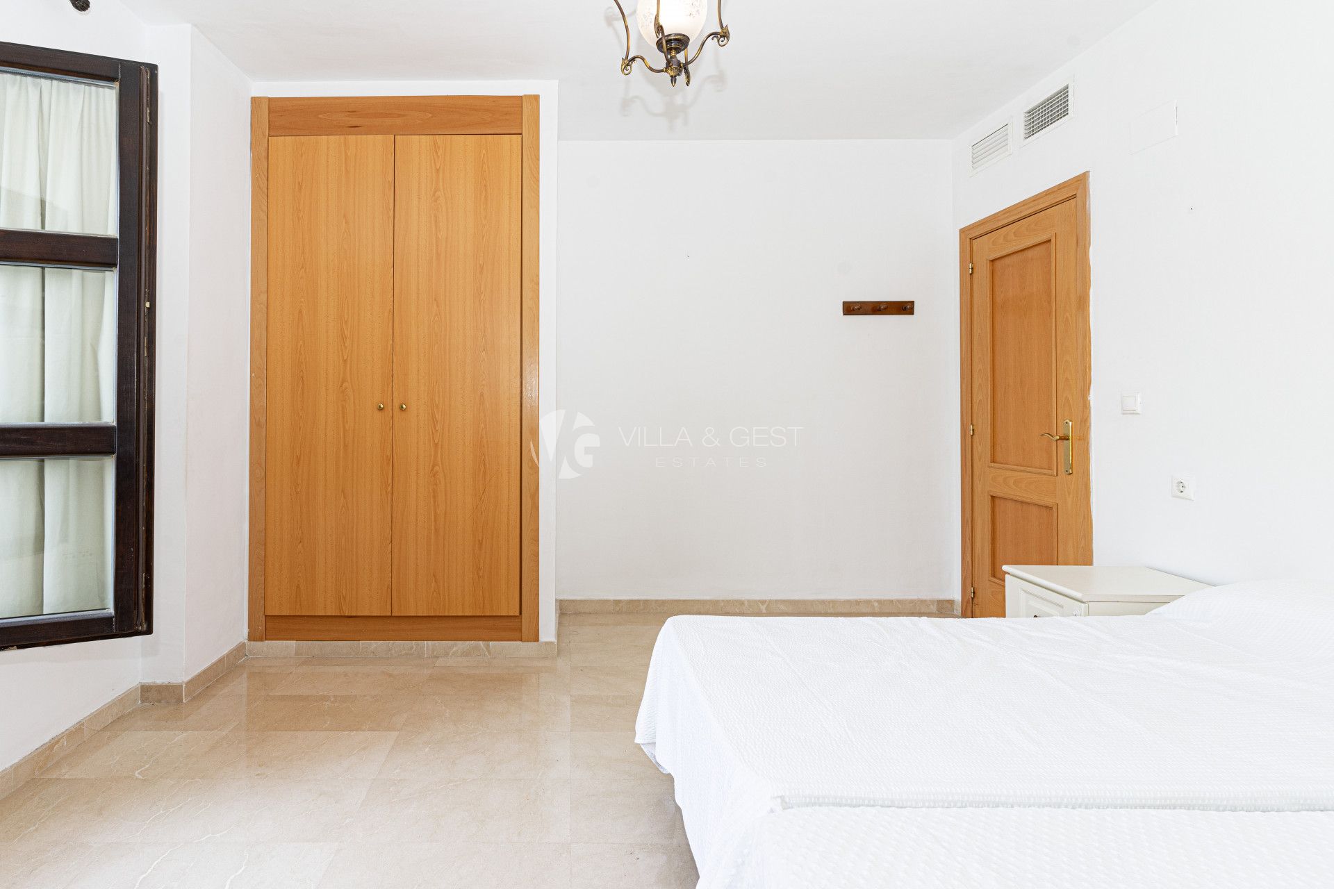 Corner townhouse Guadalmina Alta