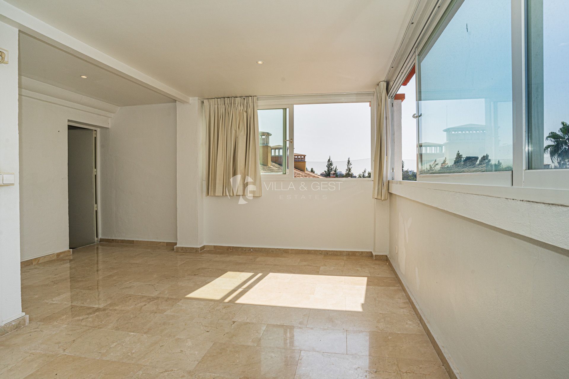 Corner townhouse Guadalmina Alta