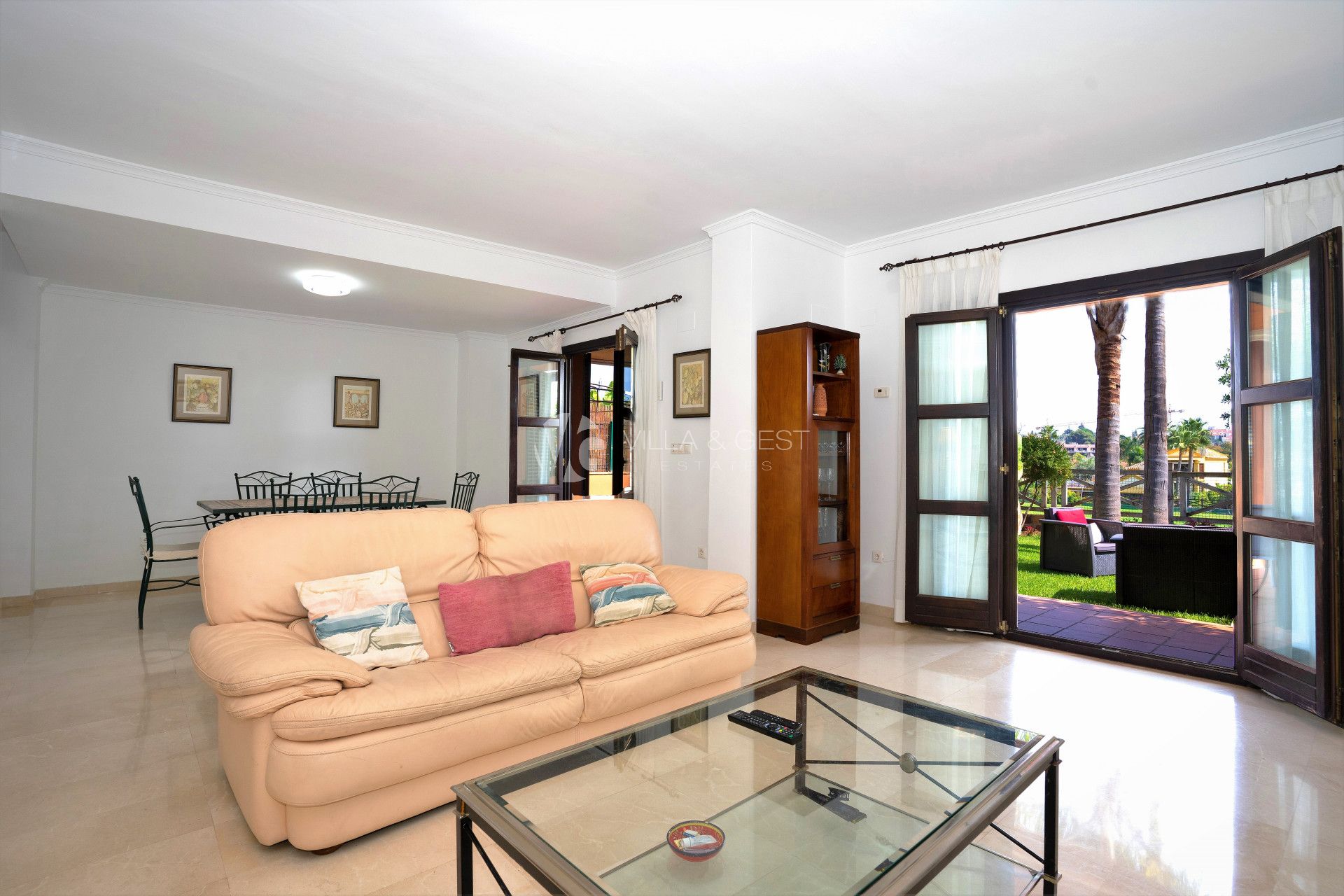 Corner townhouse Guadalmina Alta