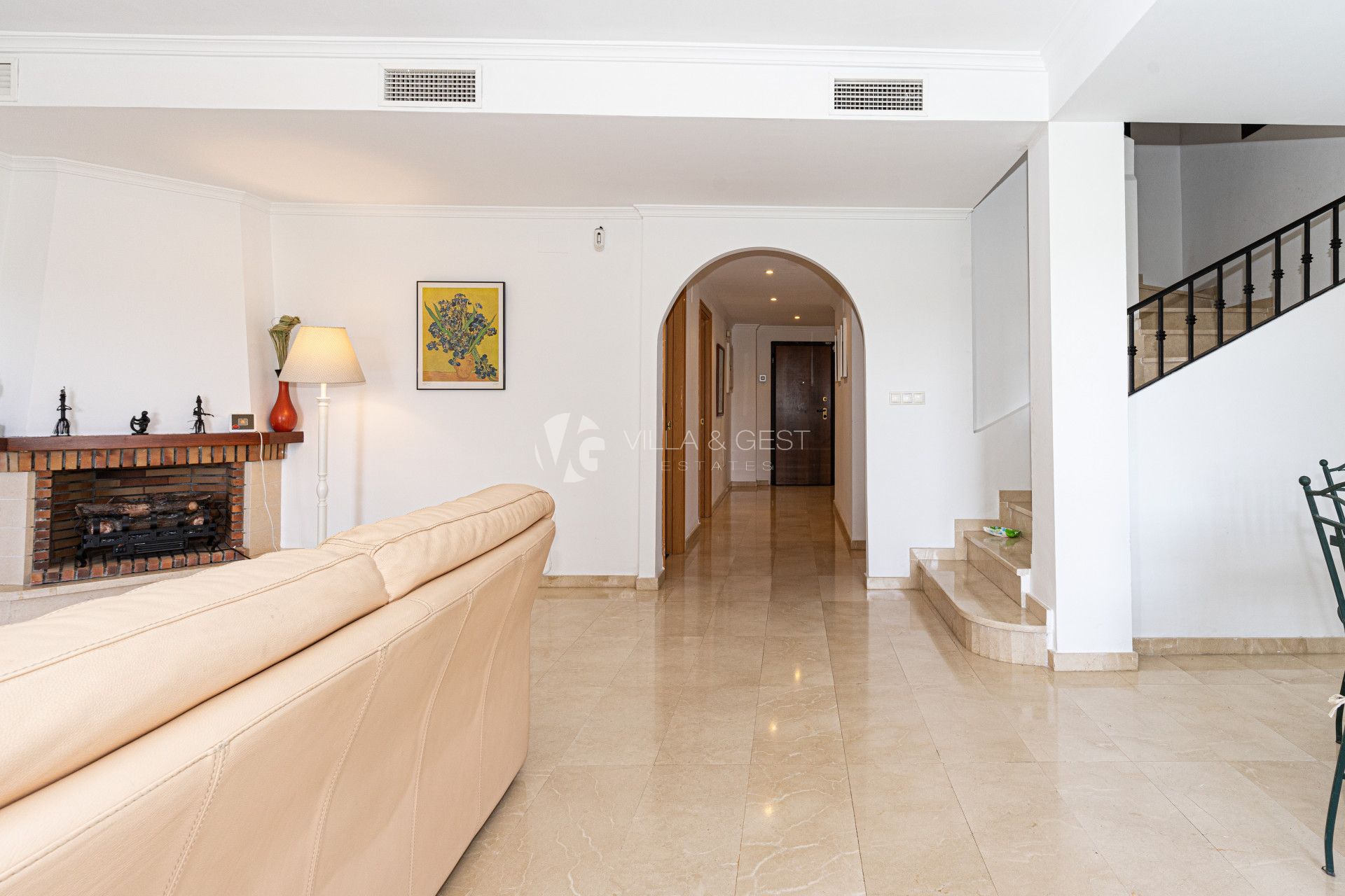 Corner townhouse Guadalmina Alta