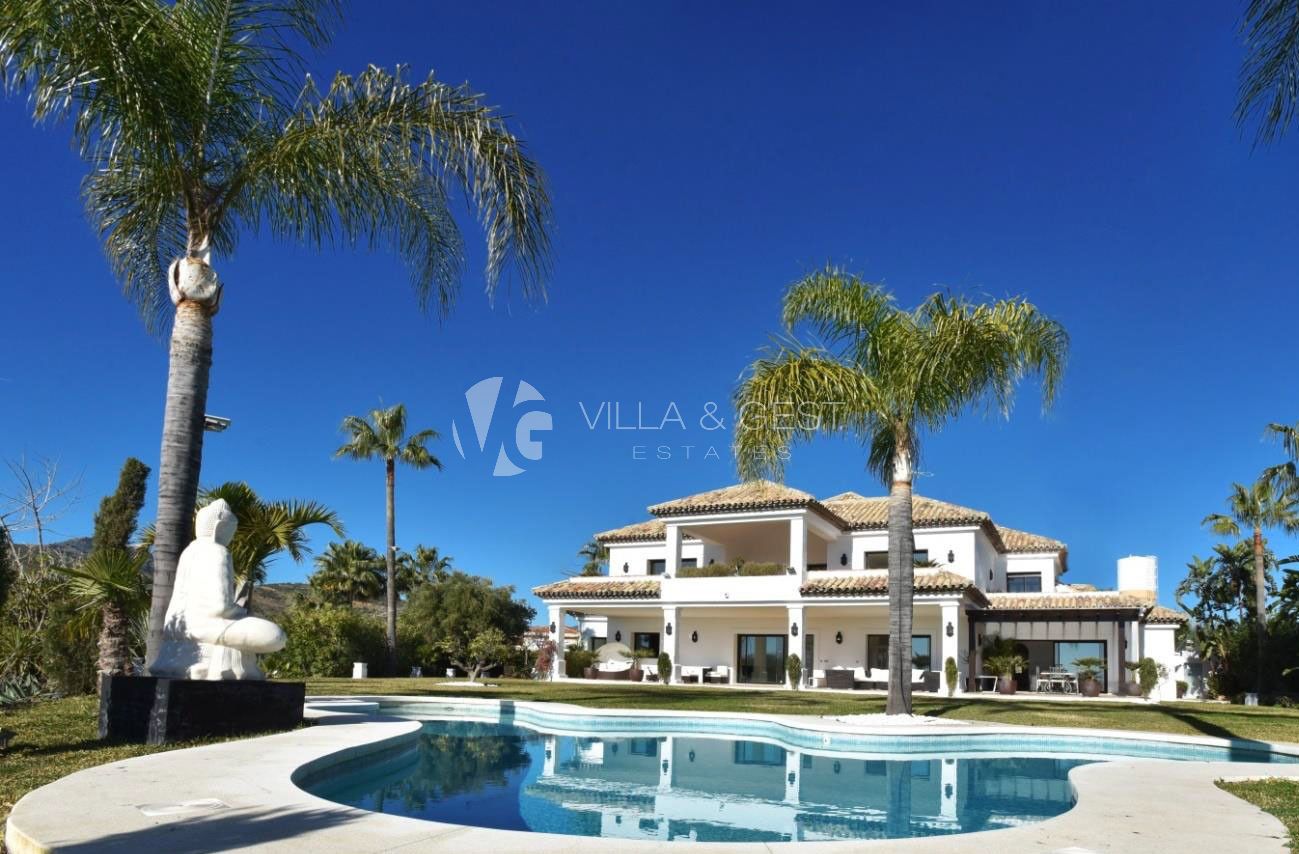 Villa for sale in Benahavis, Costa del Sol