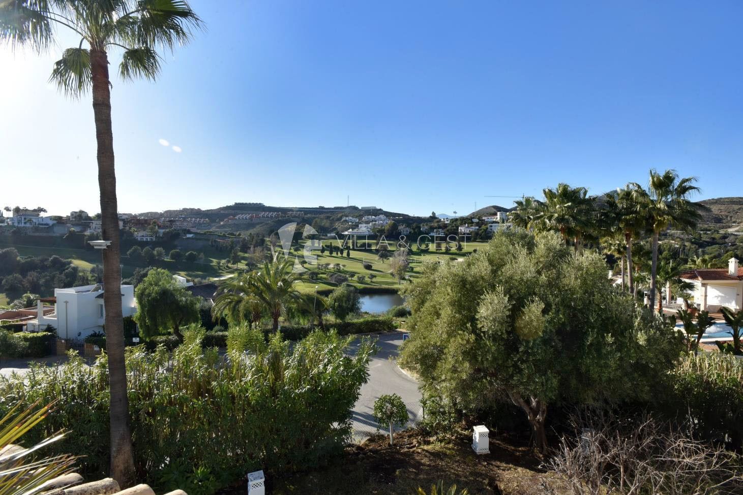 Magnifica villa contemporanea con vistas al mar