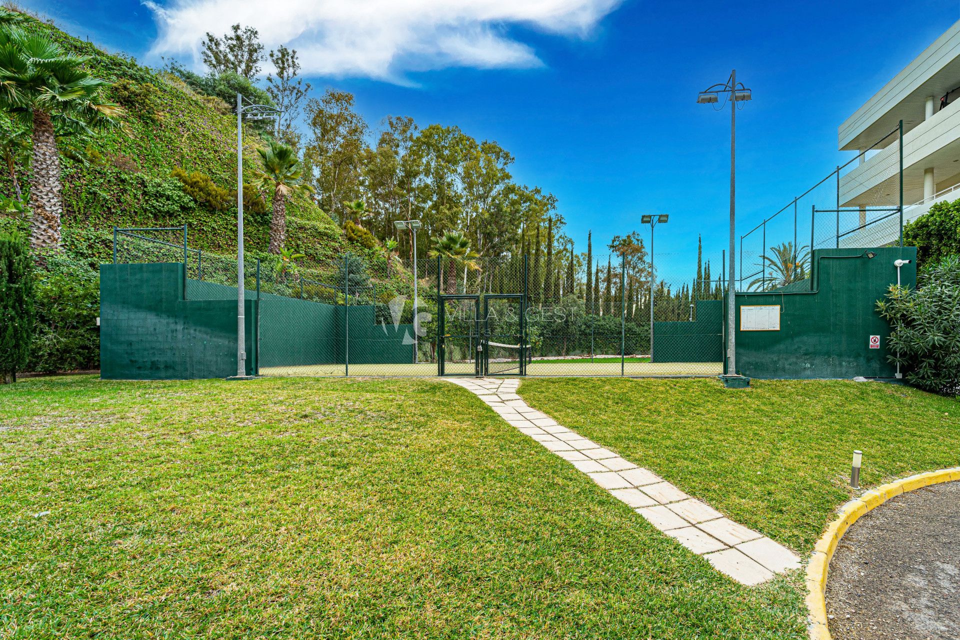 Apartment in Nueva Andalucia