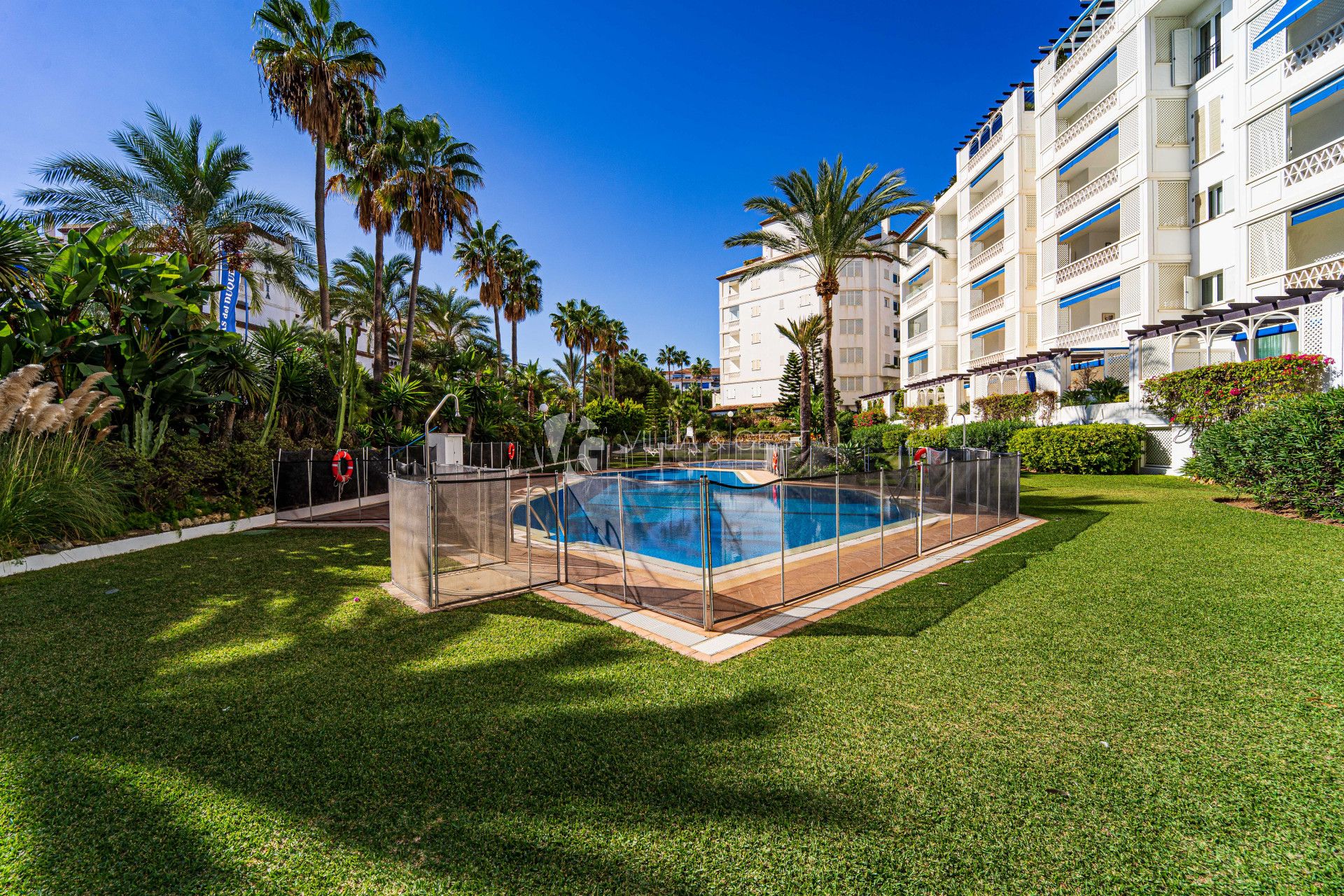 Apartamento zona Puerto Banus