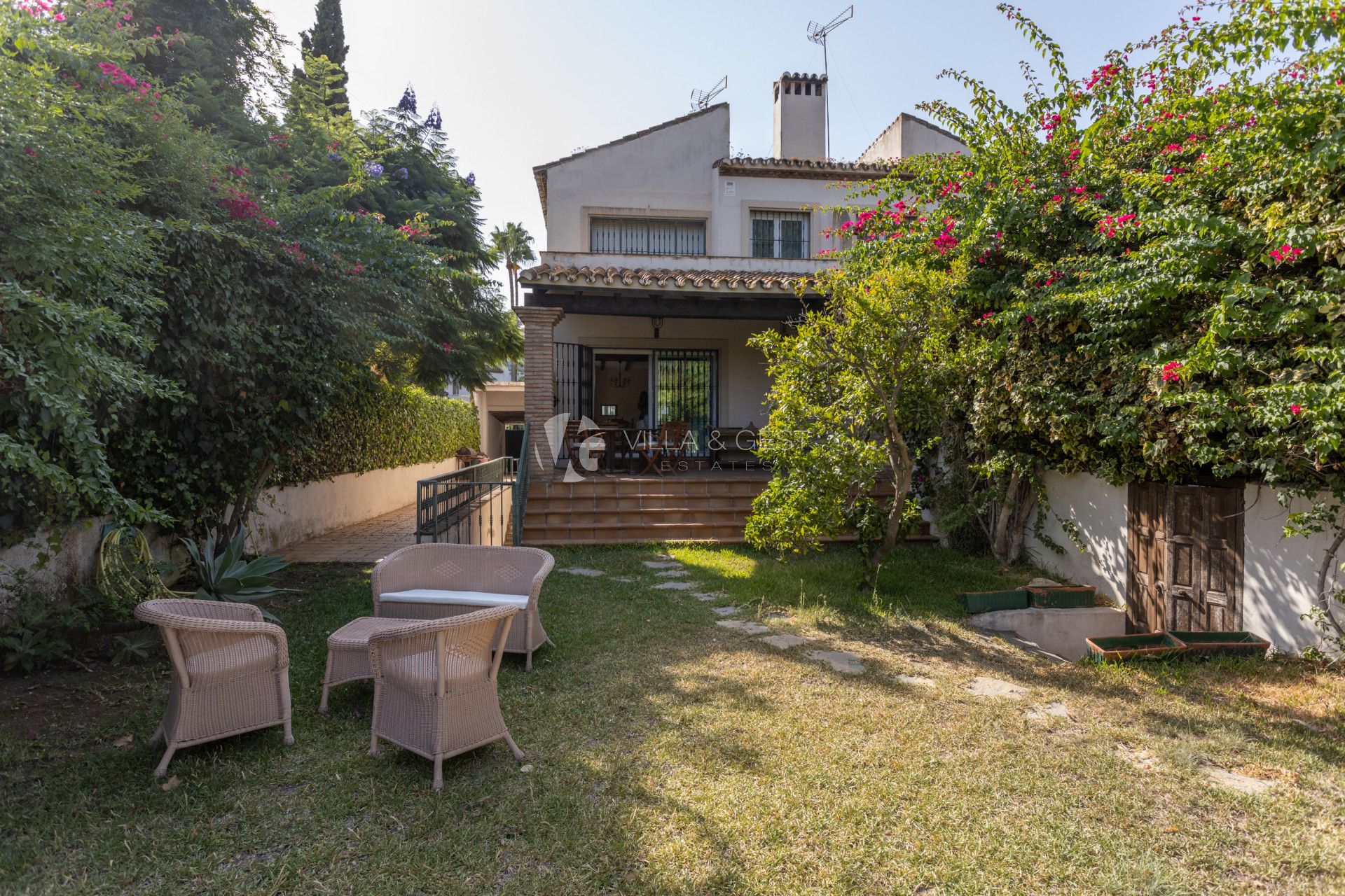 Semi-detached house in Guadalmina baja, Casasola
