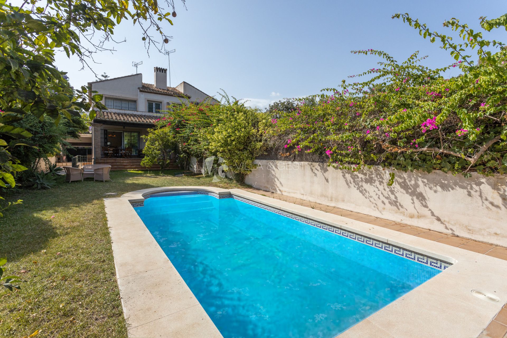 Semi-detached house in Guadalmina baja, Casasola