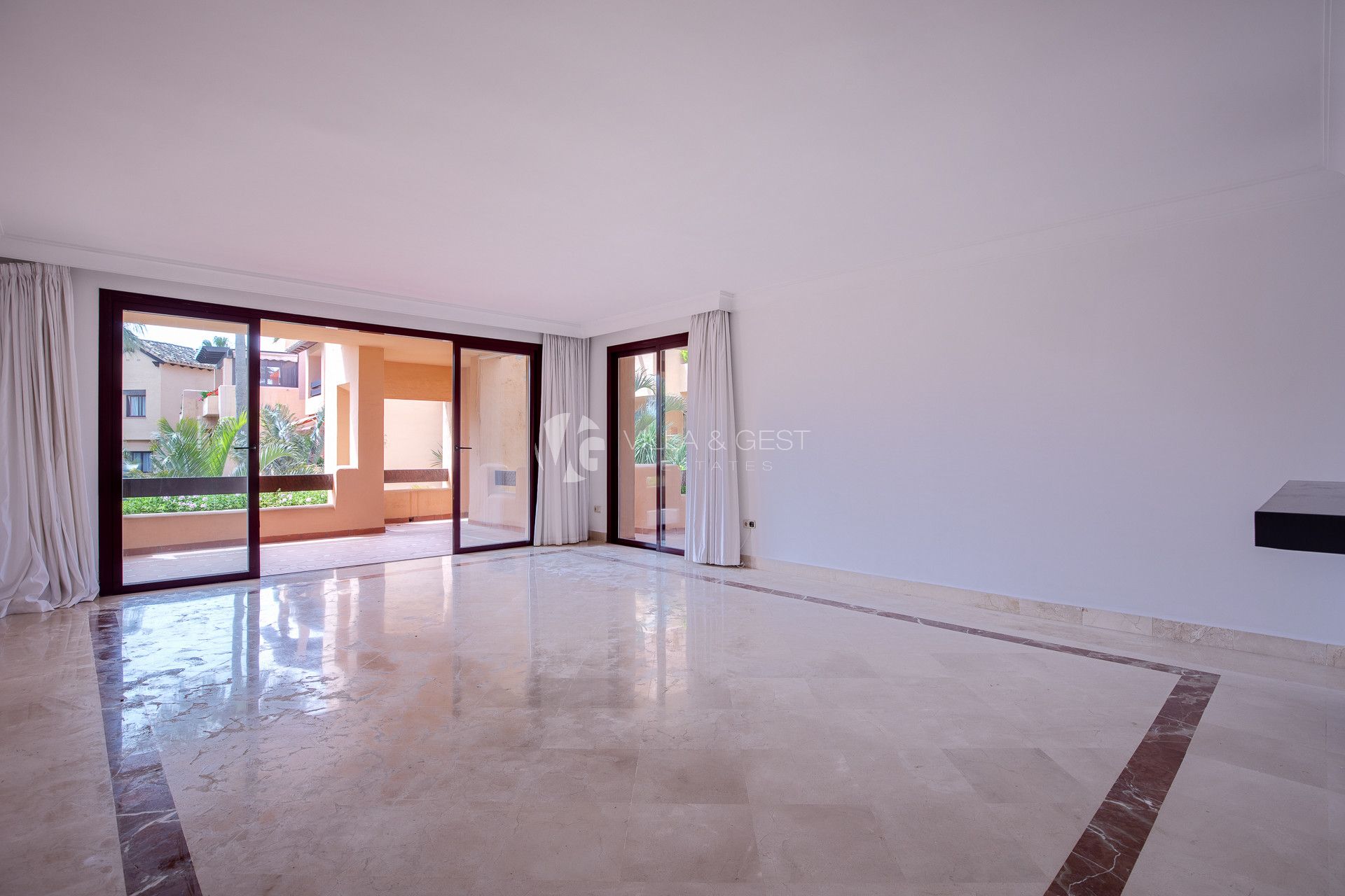 Apartamento en Urbanizacion primera linea de playa