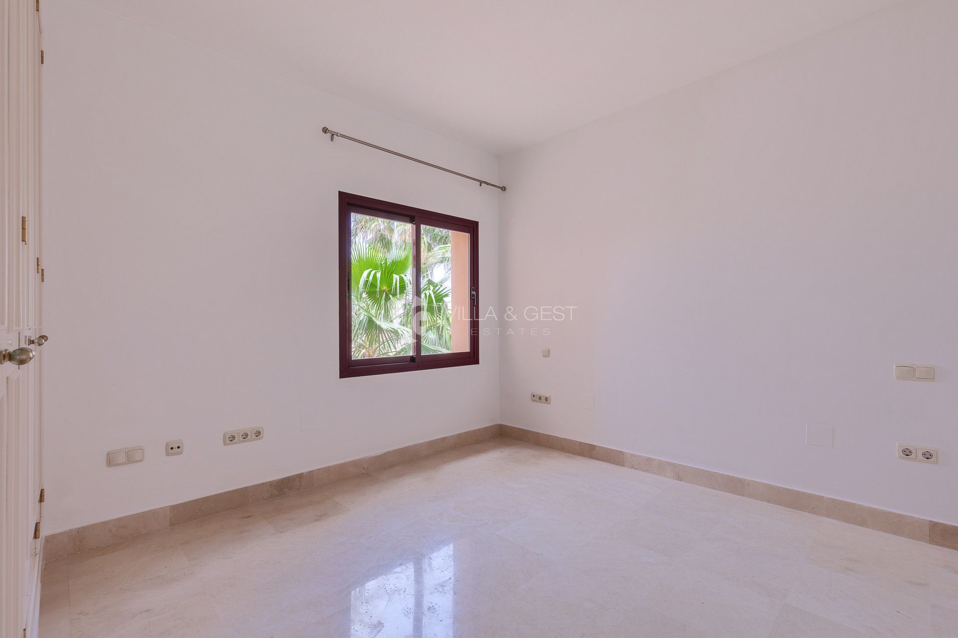 Apartment situated in complex first line beach Bahia Alcantara