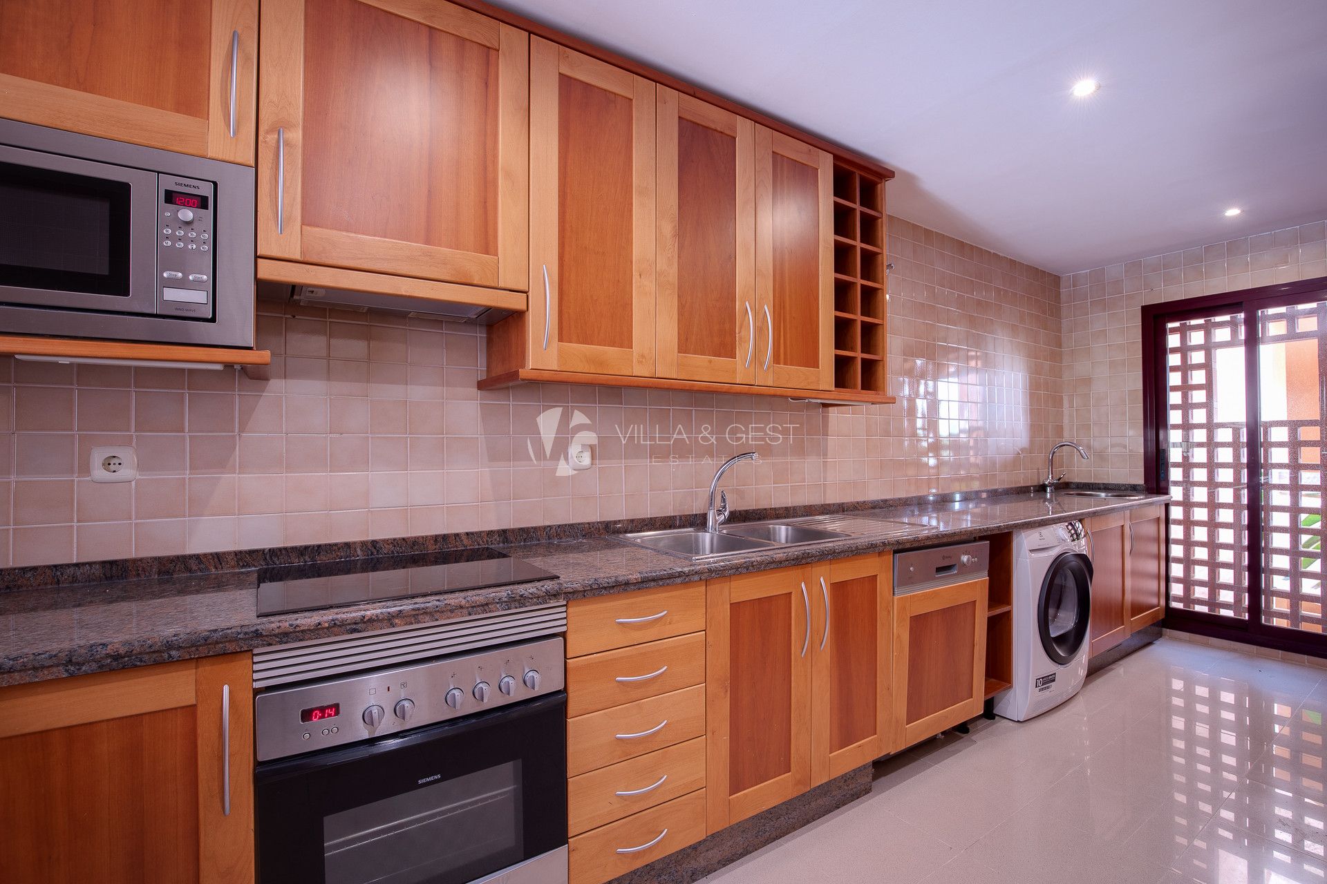 Apartamento en Urbanizacion primera linea de playa