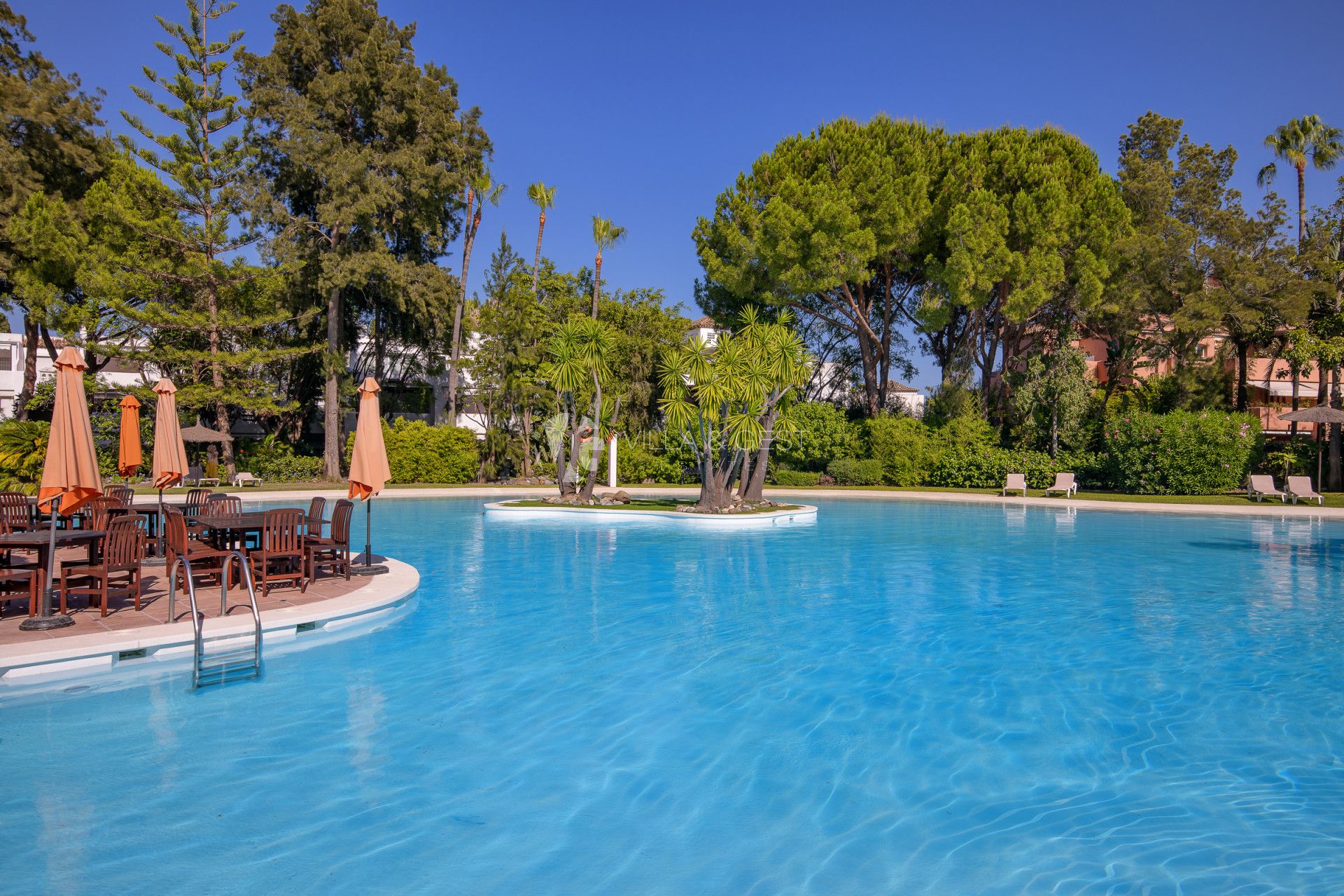 Ground Floor Apartment for rent in Estepona, Costa del Sol