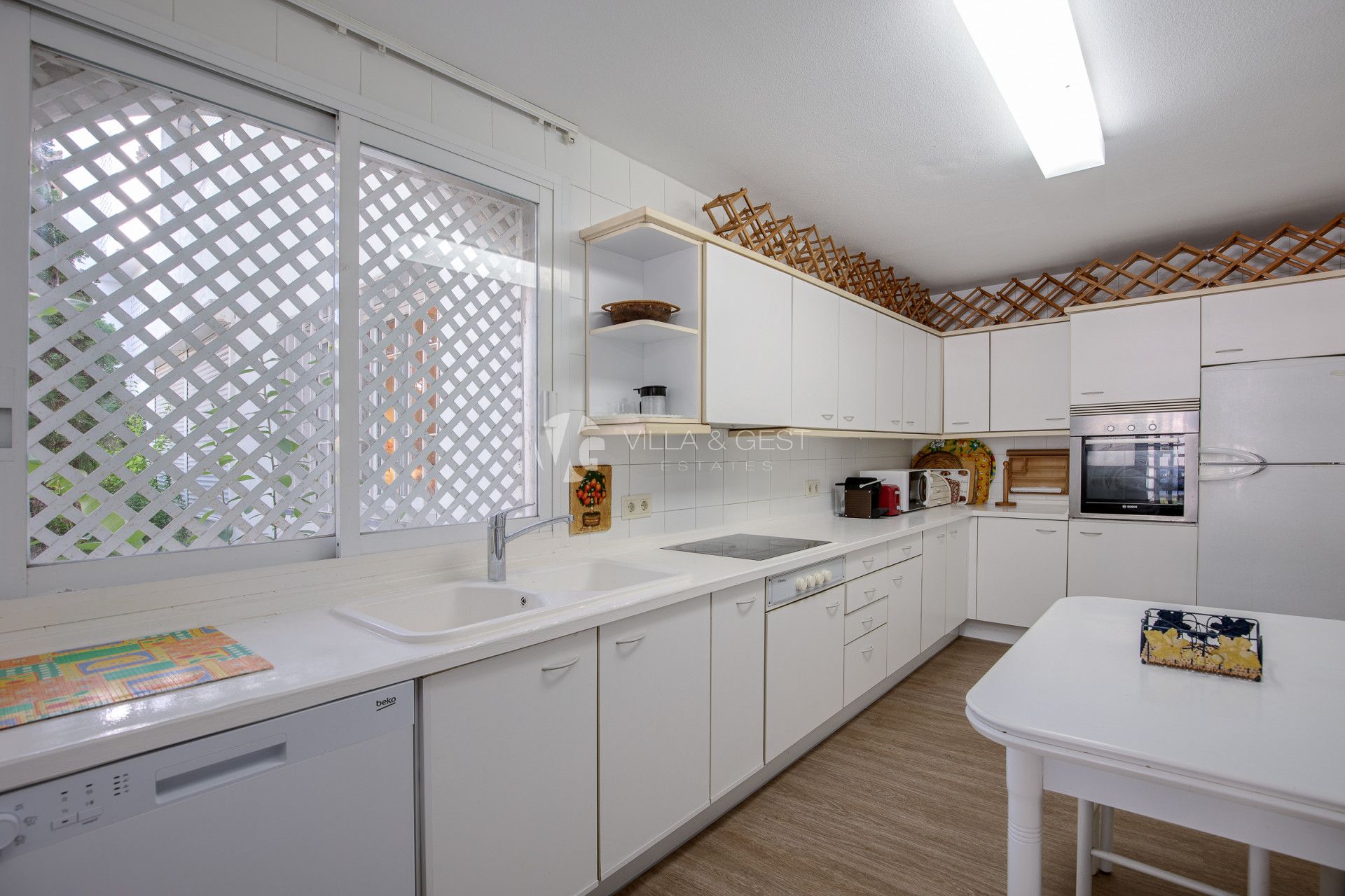 Ground Floor Apartment for rent in Estepona, Costa del Sol