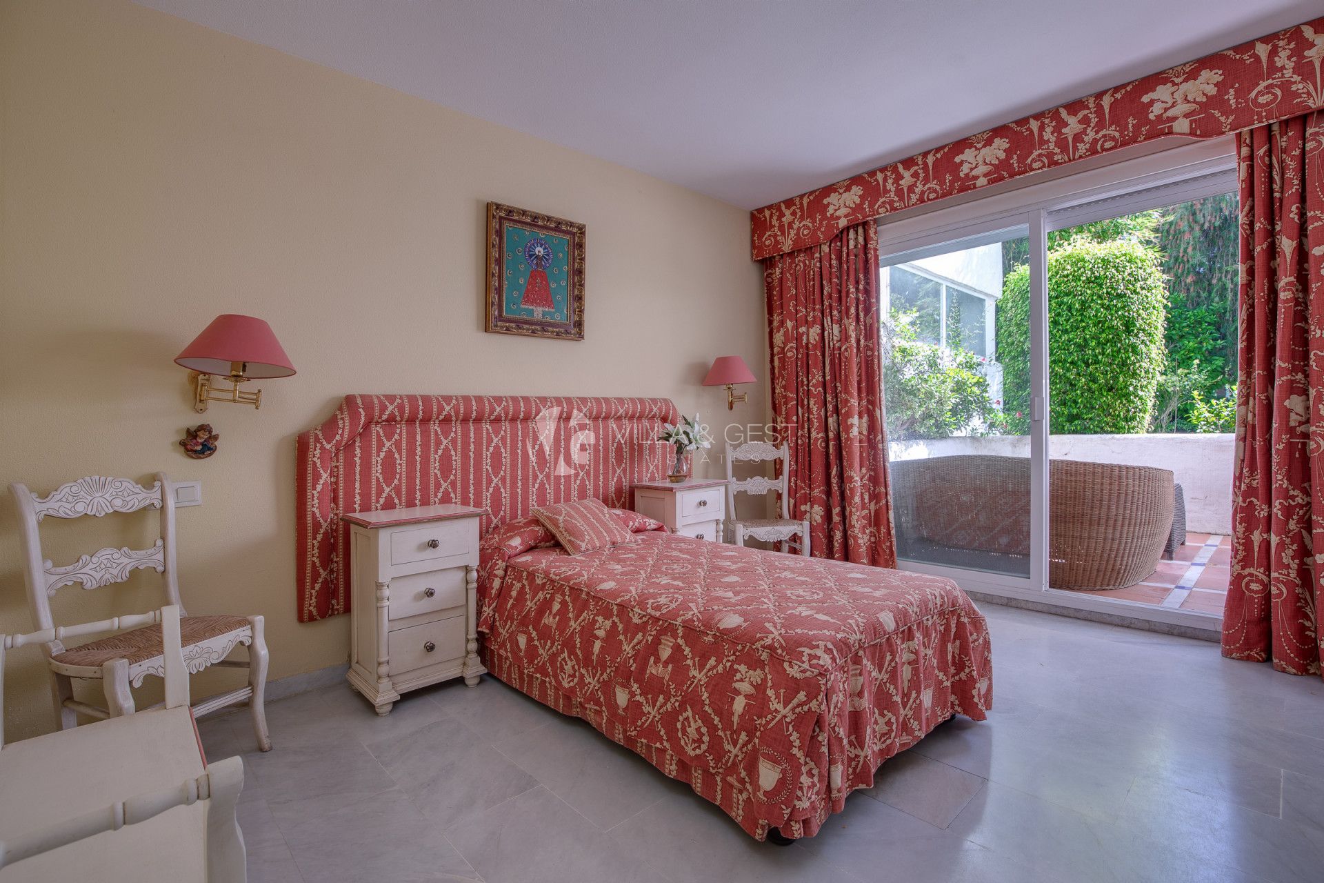 Ground Floor Apartment for rent in Estepona, Costa del Sol