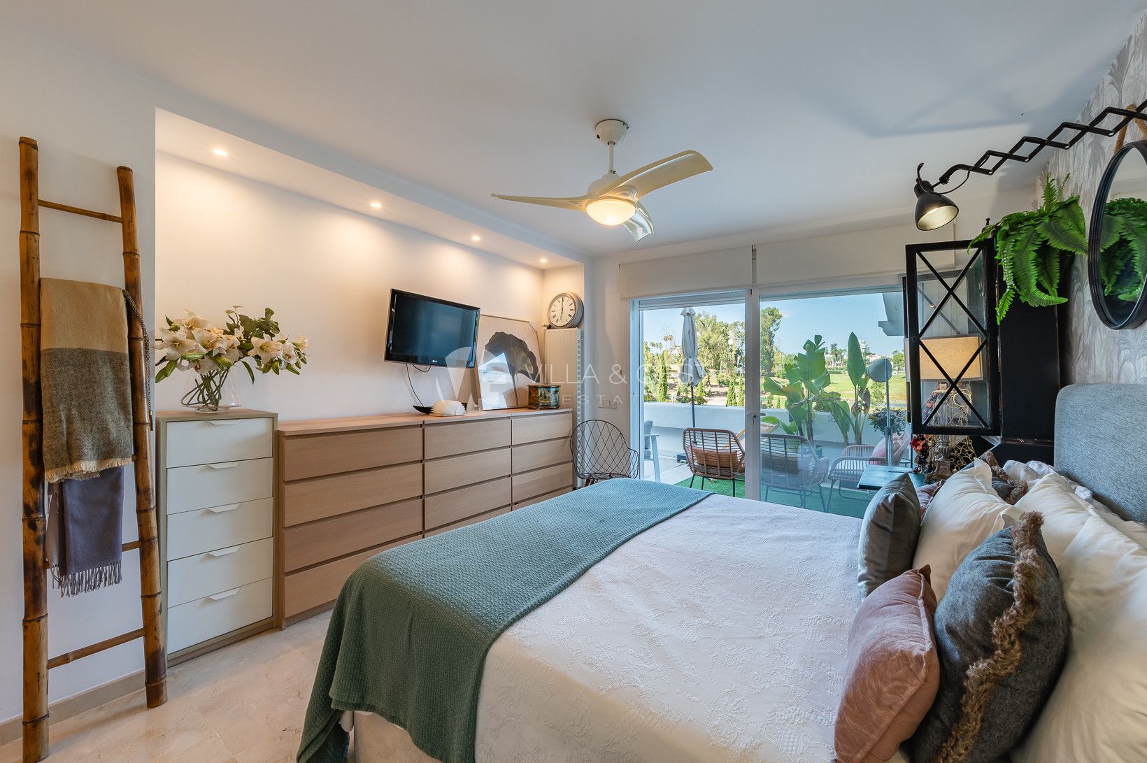 Apartment first line golf Guadalmina