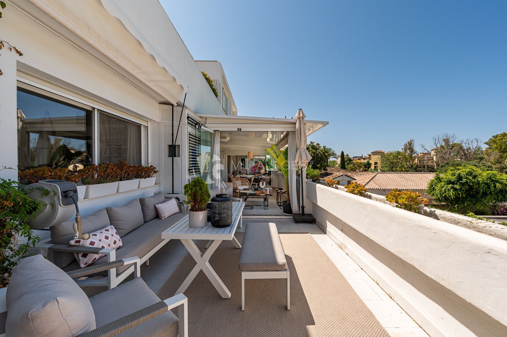 Apartment first line golf Guadalmina