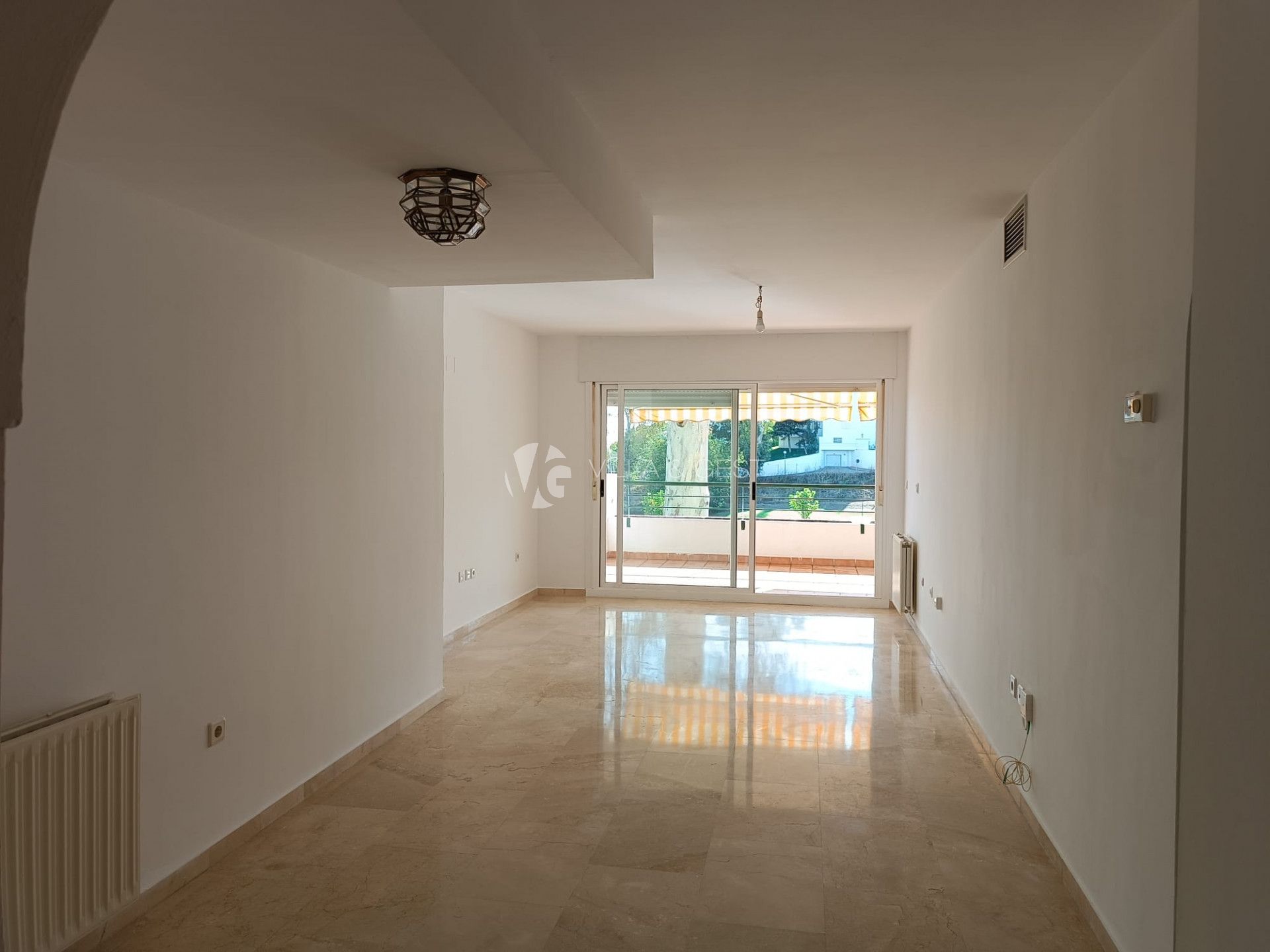 Ground Floor Apartment for sale in San Pedro de Alcantara, Costa del Sol