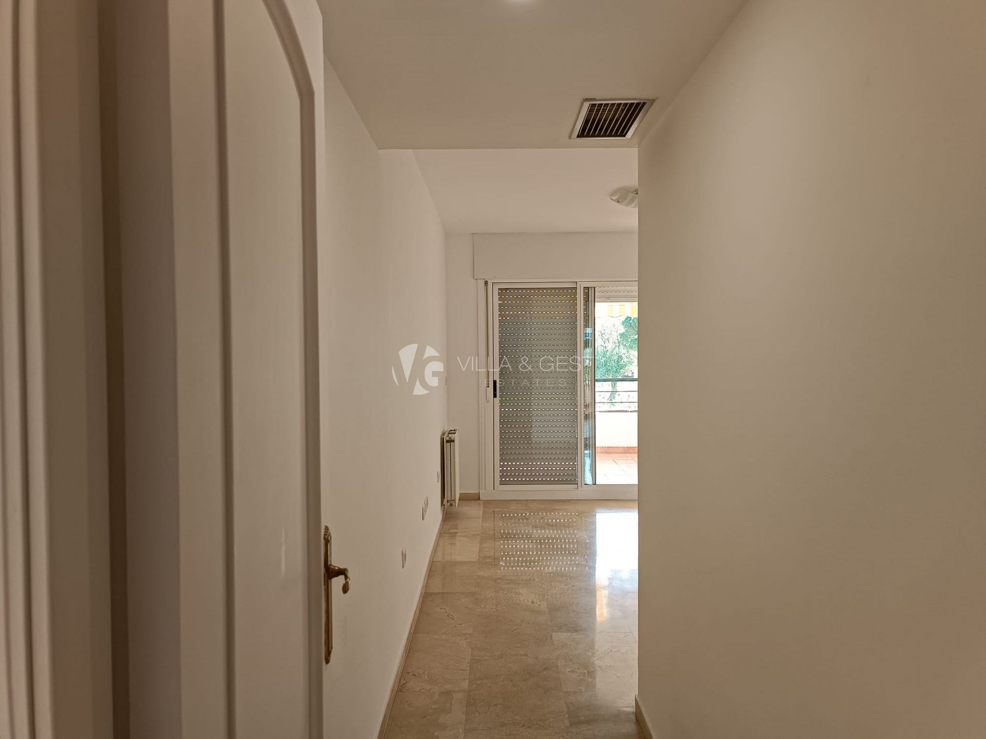 Ground Floor Apartment for sale in San Pedro de Alcantara, Costa del Sol