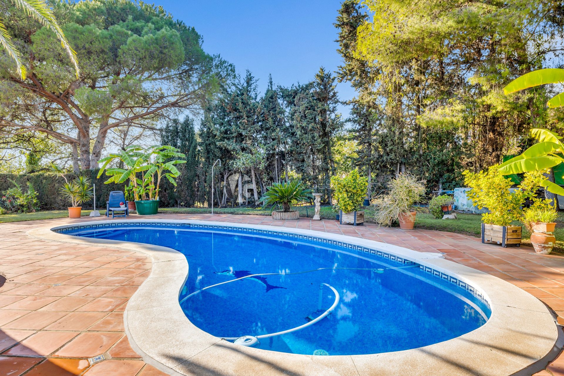 Finca Cortijo en Selwo, The New Golden Mile, con Espectaculares Vistas al Mar