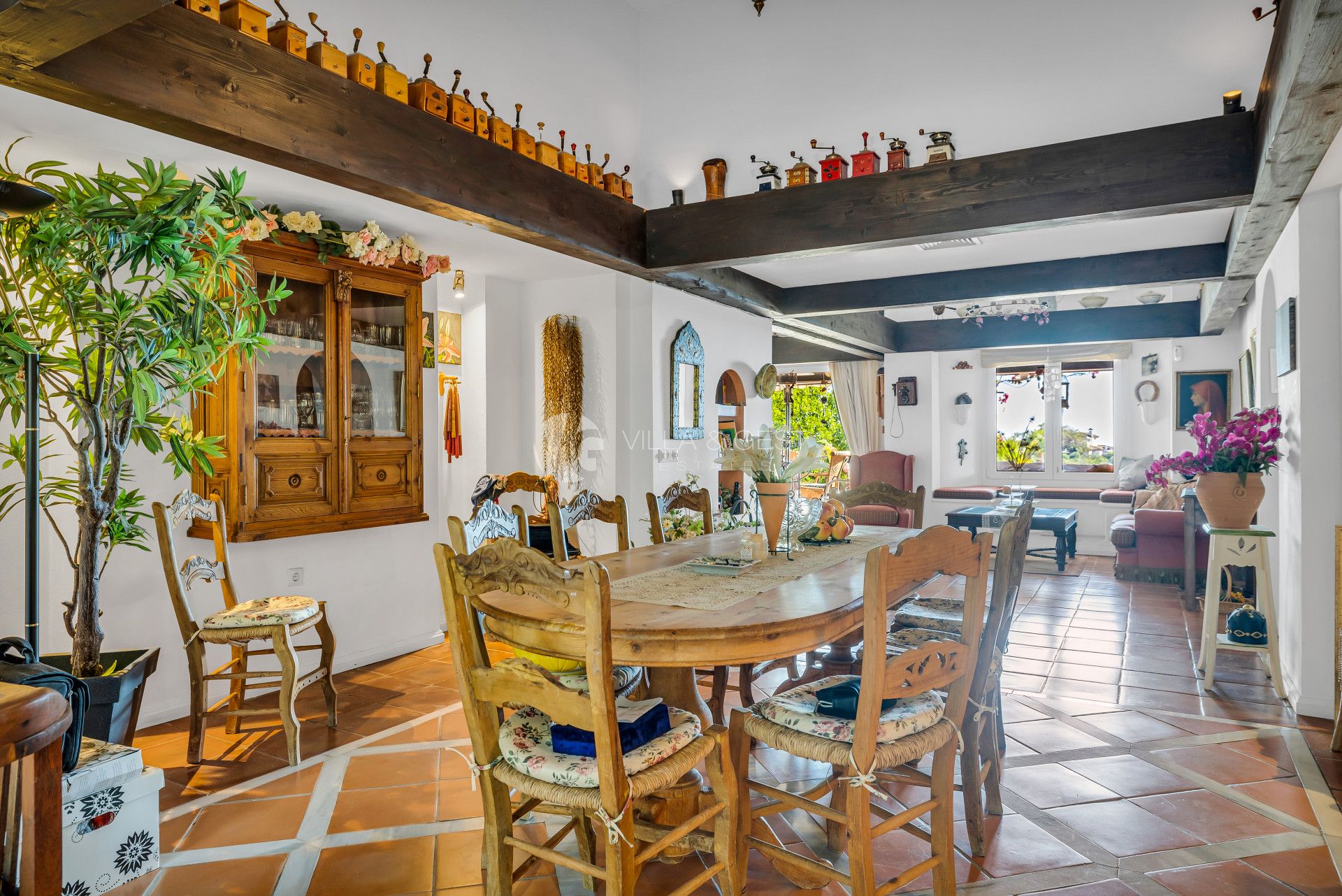 Finca Cortijo en Selwo, The New Golden Mile, con Espectaculares Vistas al Mar
