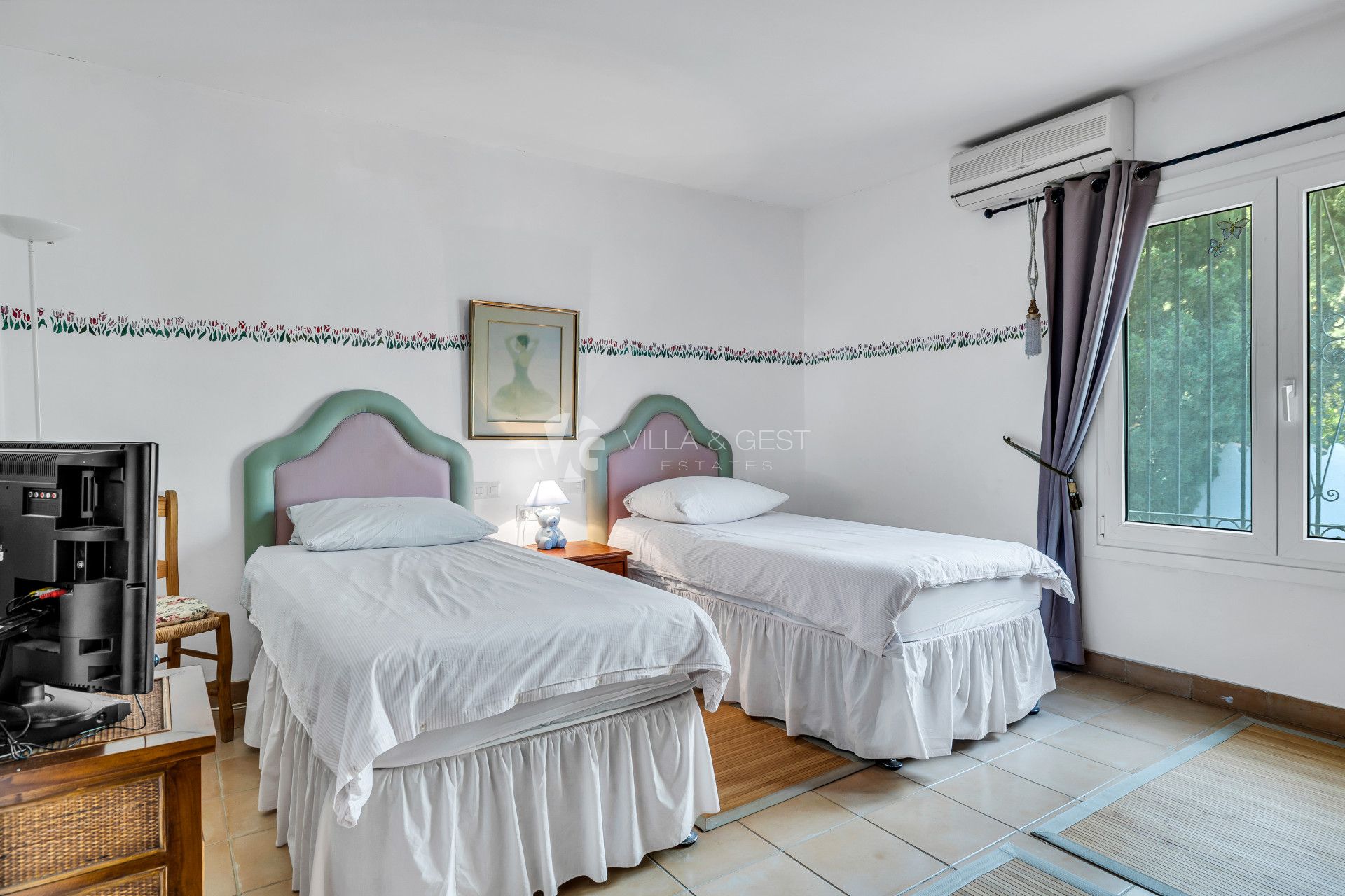 Finca Cortijo en Selwo, The New Golden Mile, con Espectaculares Vistas al Mar