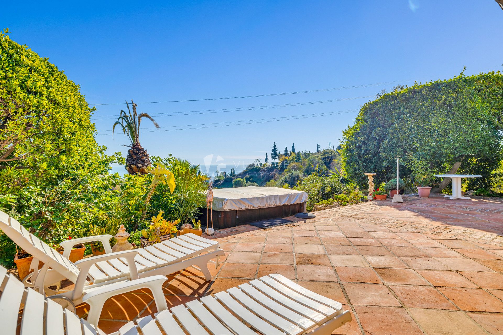 Finca Cortijo en Selwo, The New Golden Mile, con Espectaculares Vistas al Mar
