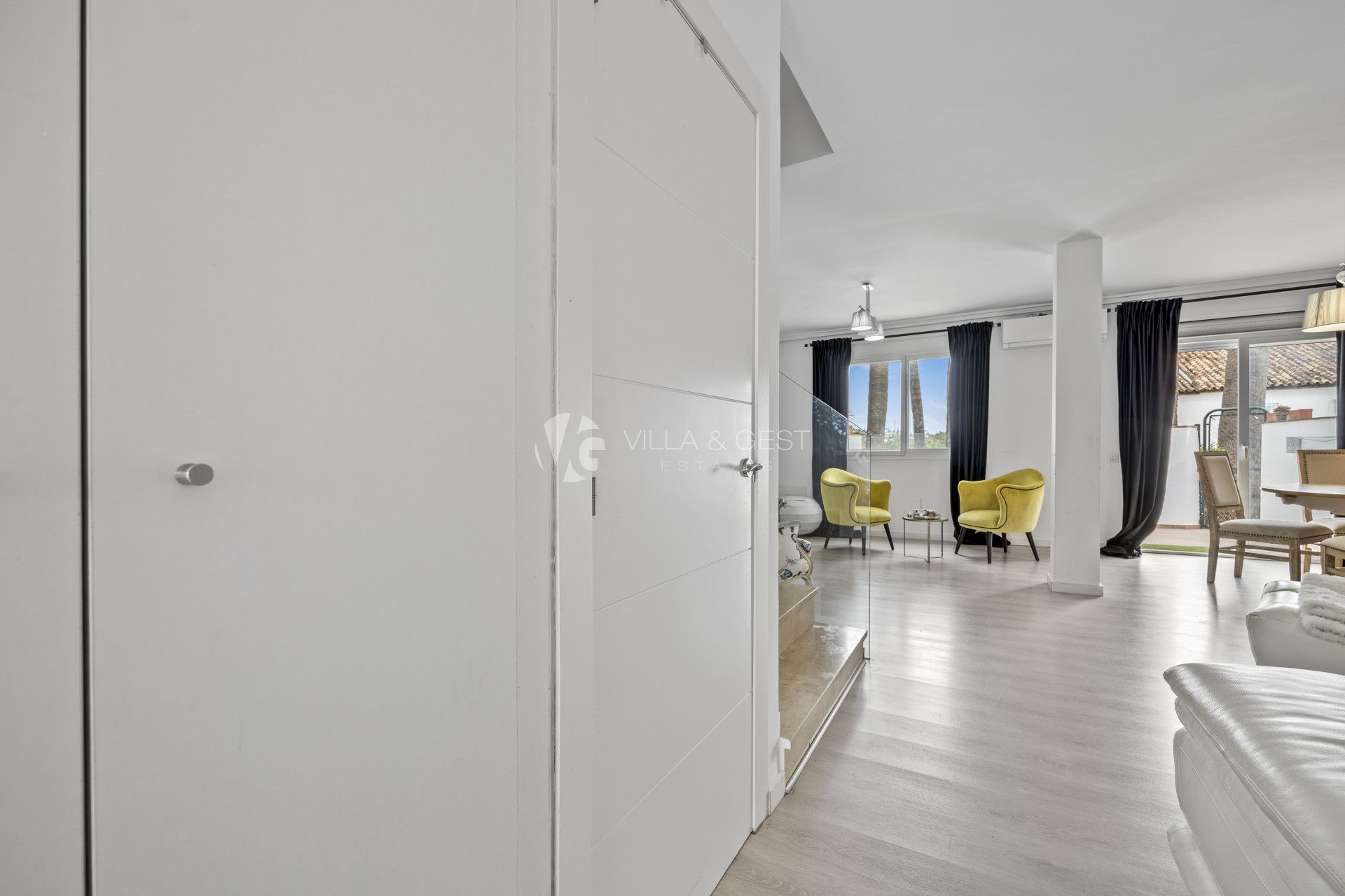 Spacious Reformed Townhouse in Bel-Air, in the New Golden Mile, Estepona