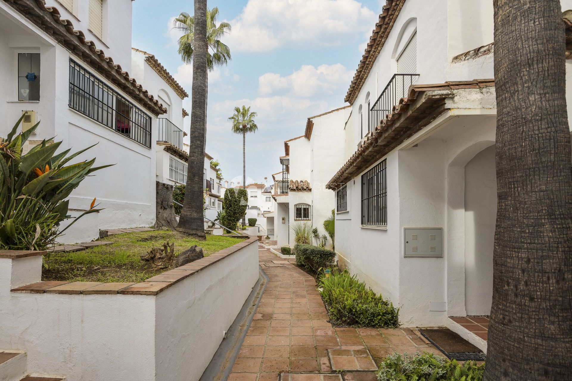 Spacious Reformed Townhouse in Bel-Air, in the New Golden Mile, Estepona