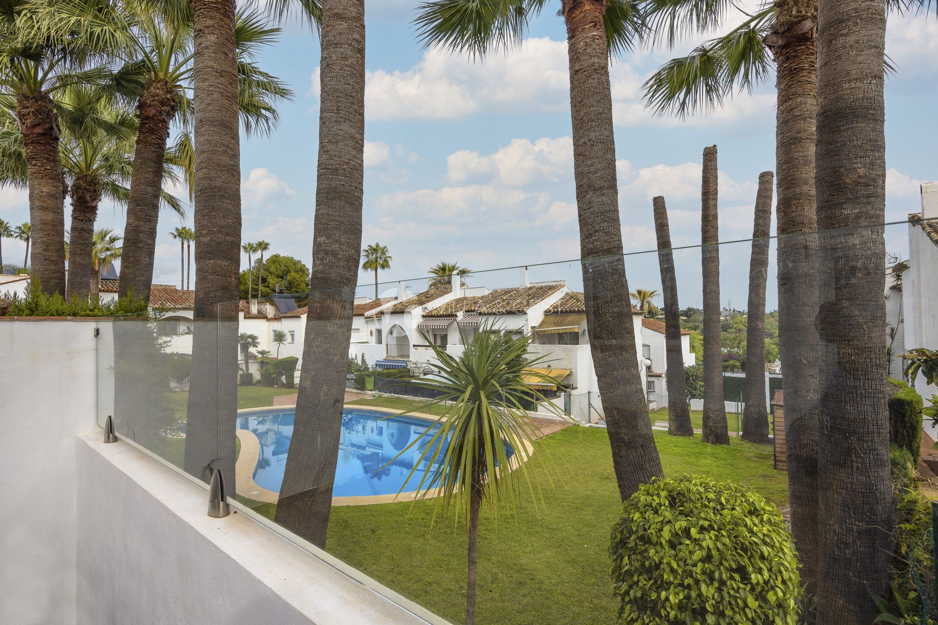 Spacious Reformed Townhouse in Bel-Air, in the New Golden Mile, Estepona