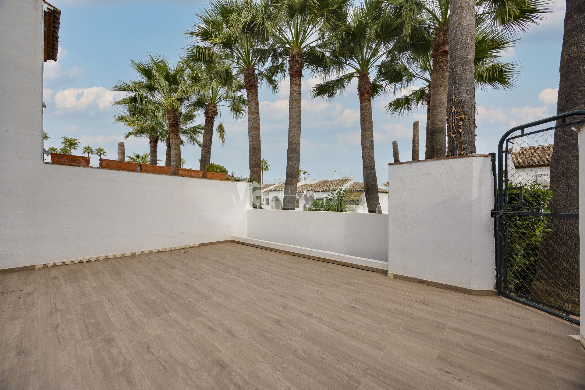 Spacious Reformed Townhouse in Bel-Air, in the New Golden Mile, Estepona