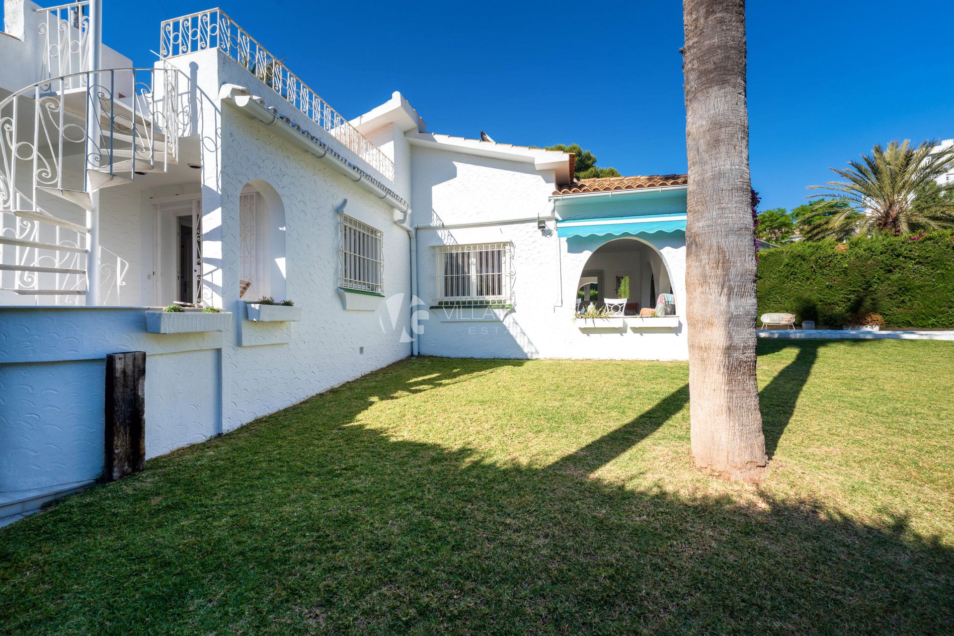 Wonderful Mediterranean-style villa in Guadalmina Alta