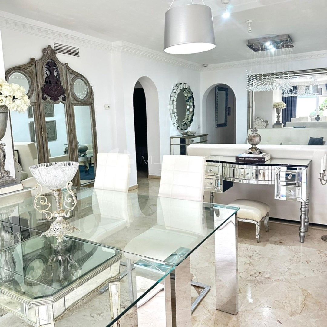 Apartment in Guadalmina Alta in a charming complex
