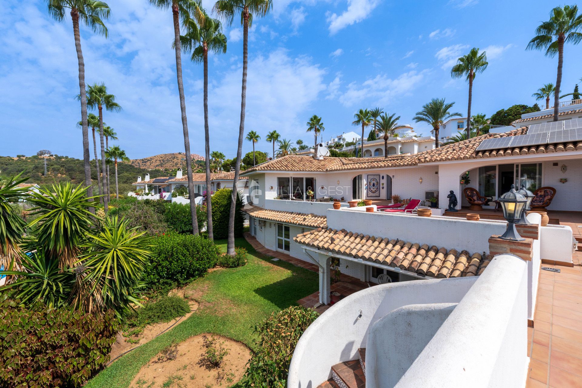 Villa con vistas al mar en Calahonda