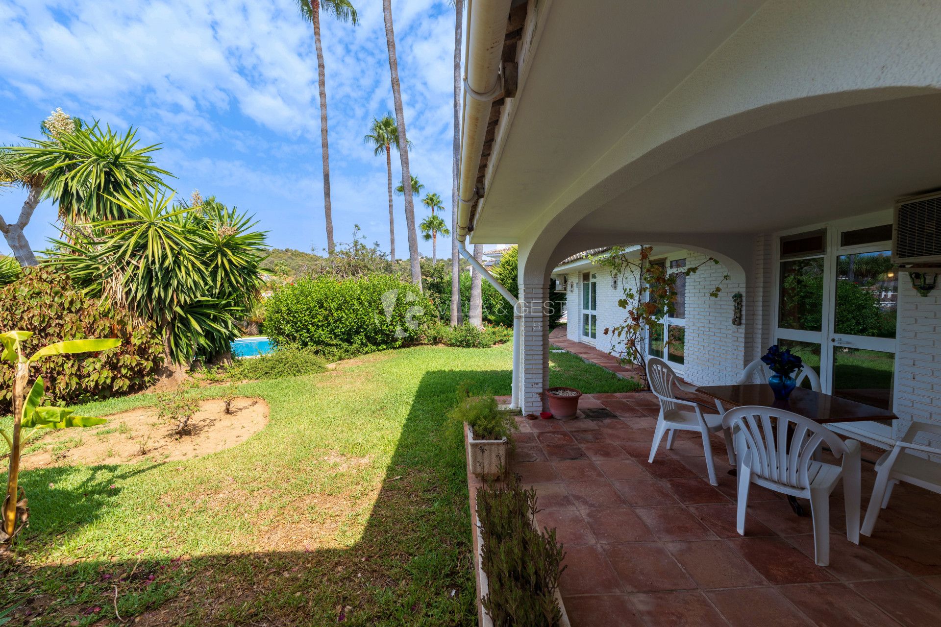 Villa con vistas al mar en Calahonda